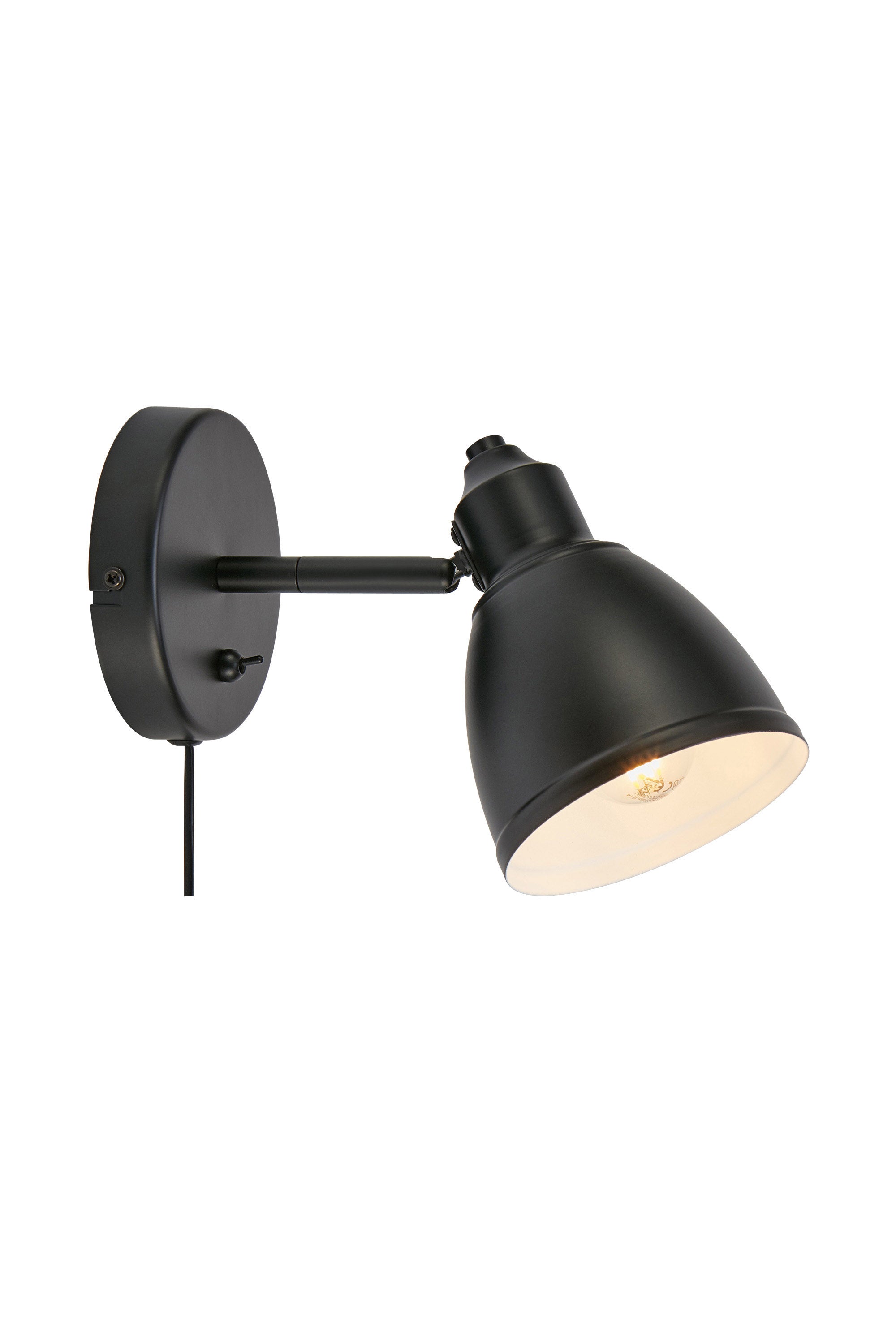 Zoomet helt ind på Markslöjd's elegante Story Væglampe i Sort