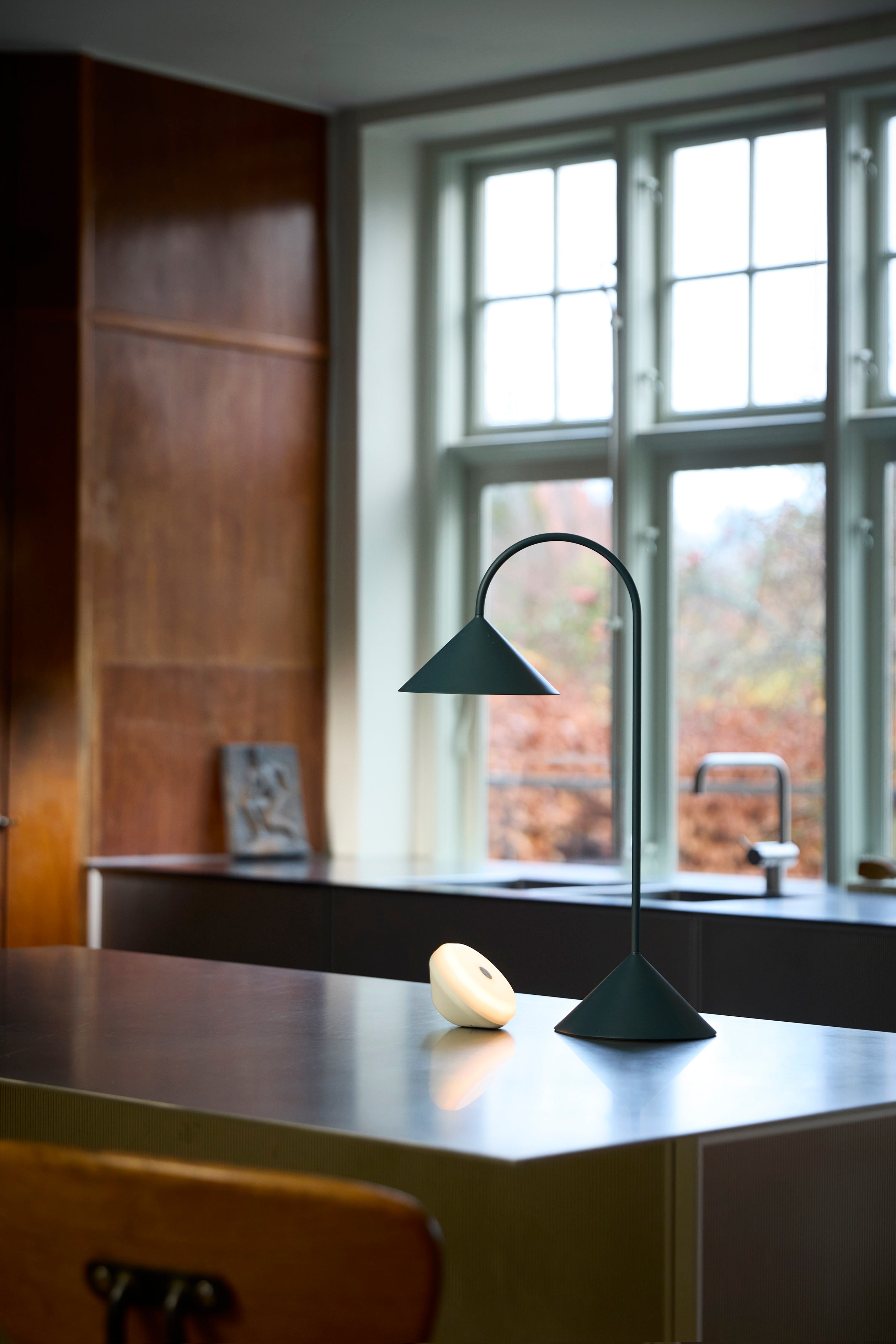 Frandsen Grasp H47 i Matt Petroleum med LED modulet pillet ud