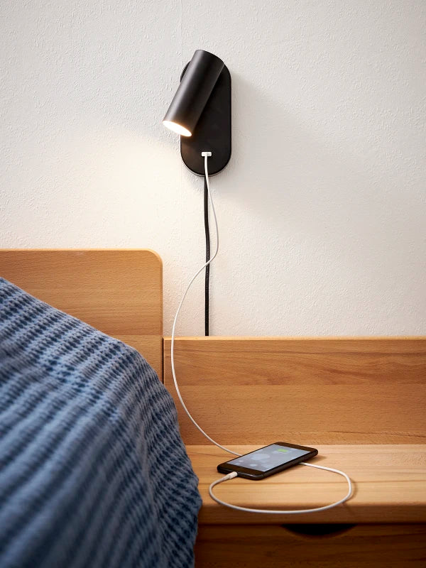 Ego Væglampe Sort m. USB - Nielsen Light