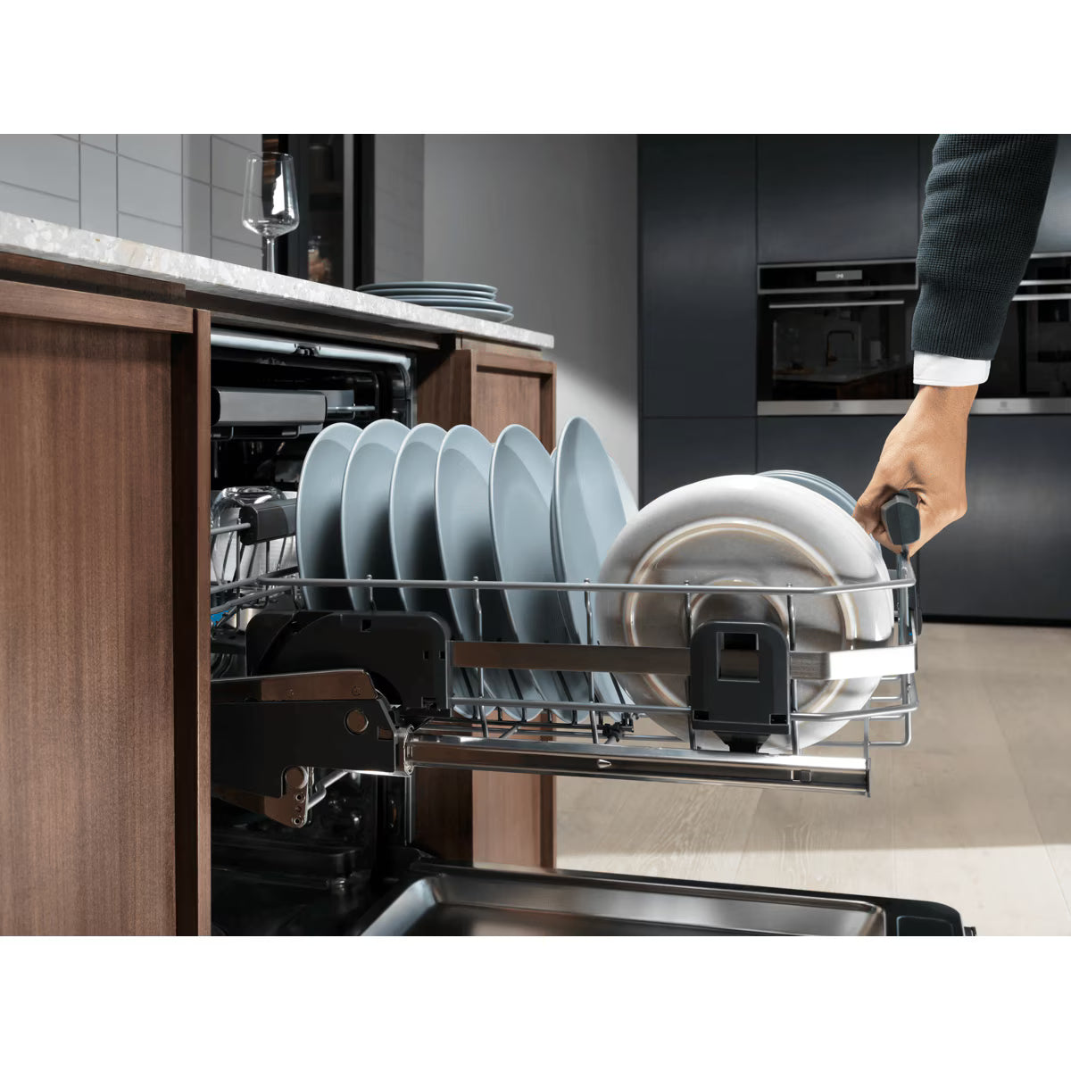 Electrolux ESC87311UW indbygget i køkkenbordet
