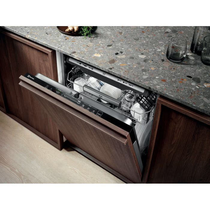 Electrolux EEC67310L integreret i køkkenbordet
