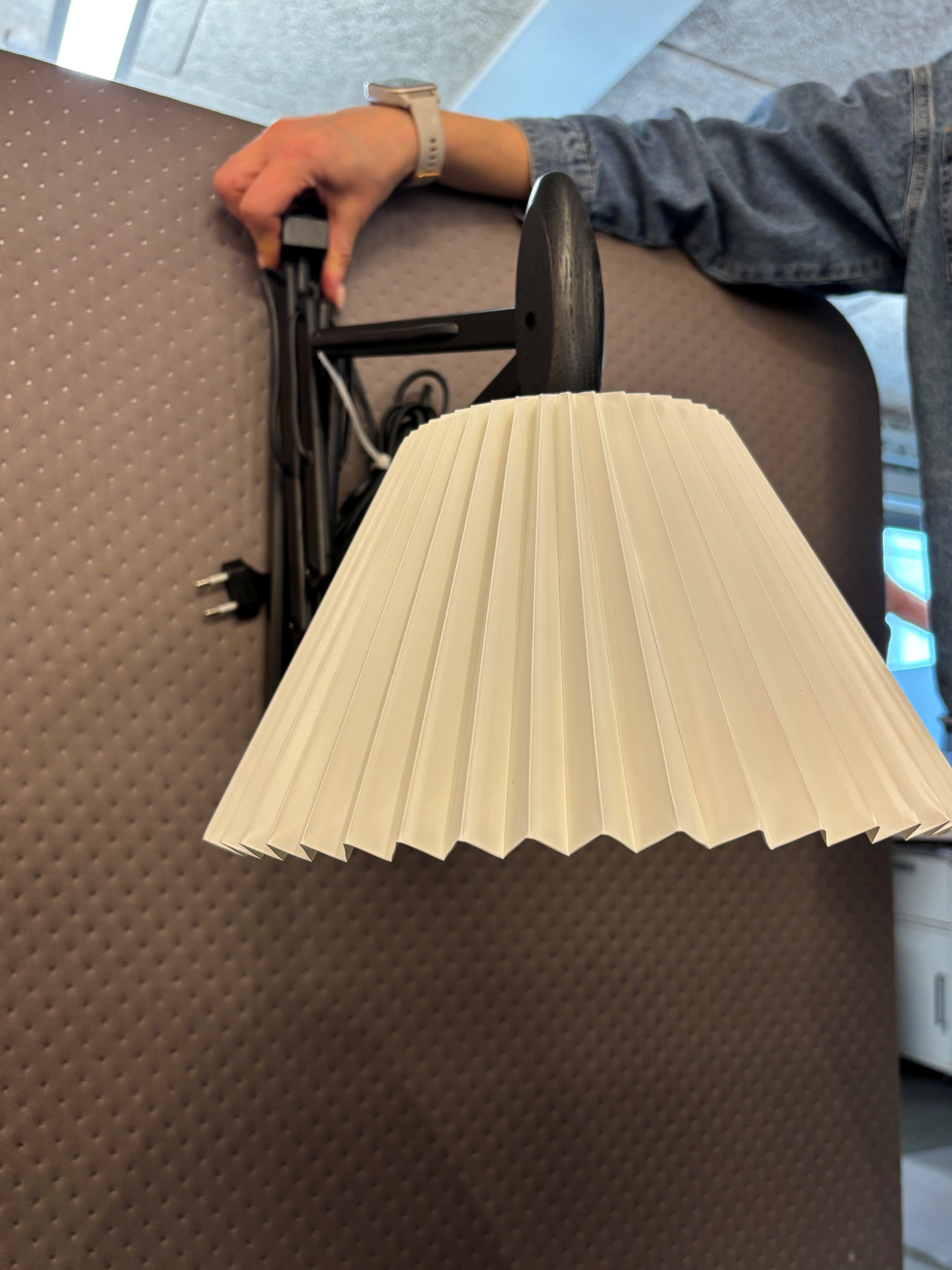 LE KLINT Sax 223-2/17 Sort Eg med Plastskærm - 223BO - DEMO