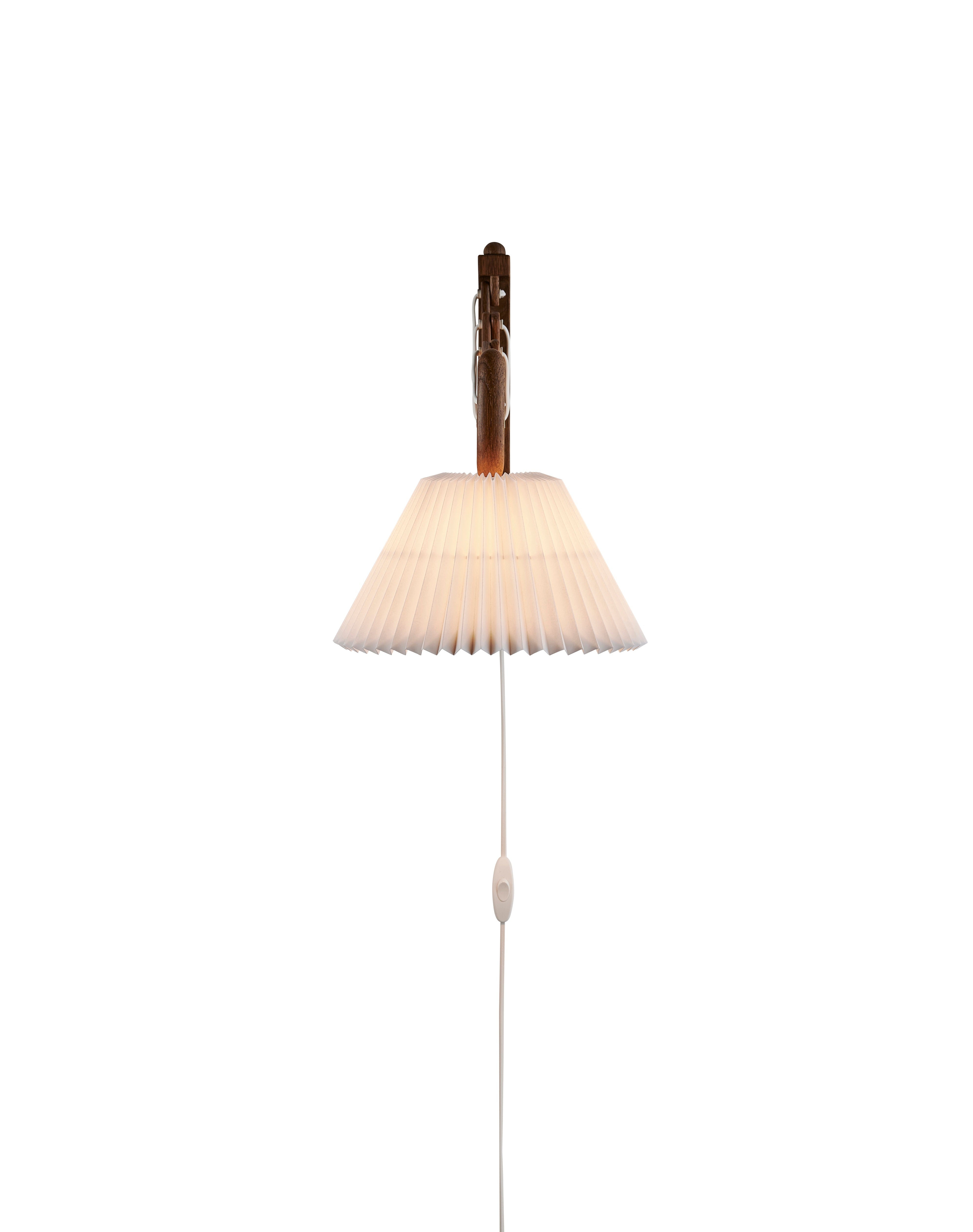 Le Klint 223-2 i røget eg set forfra