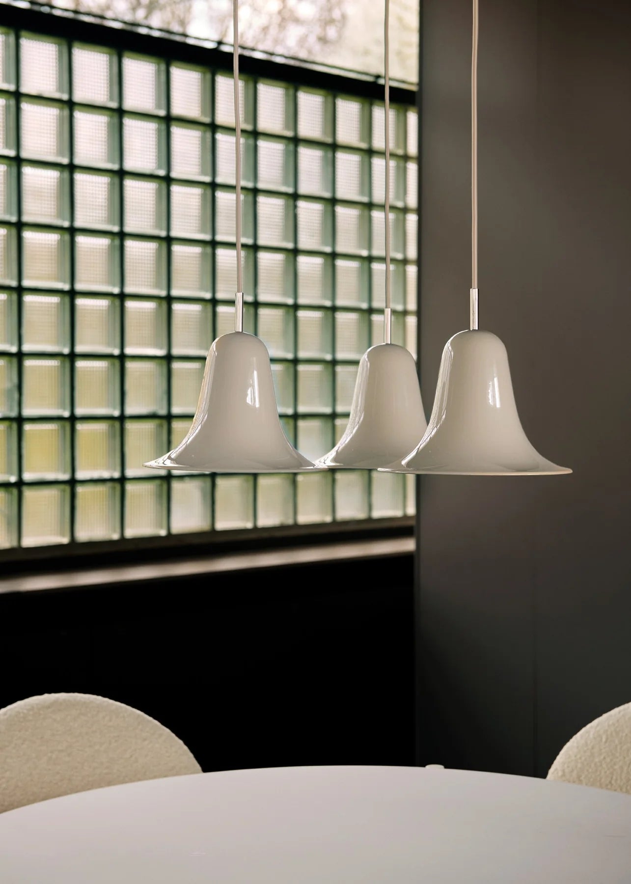 Verpan Pantop Ø23 Pendel Cream White trio over bord