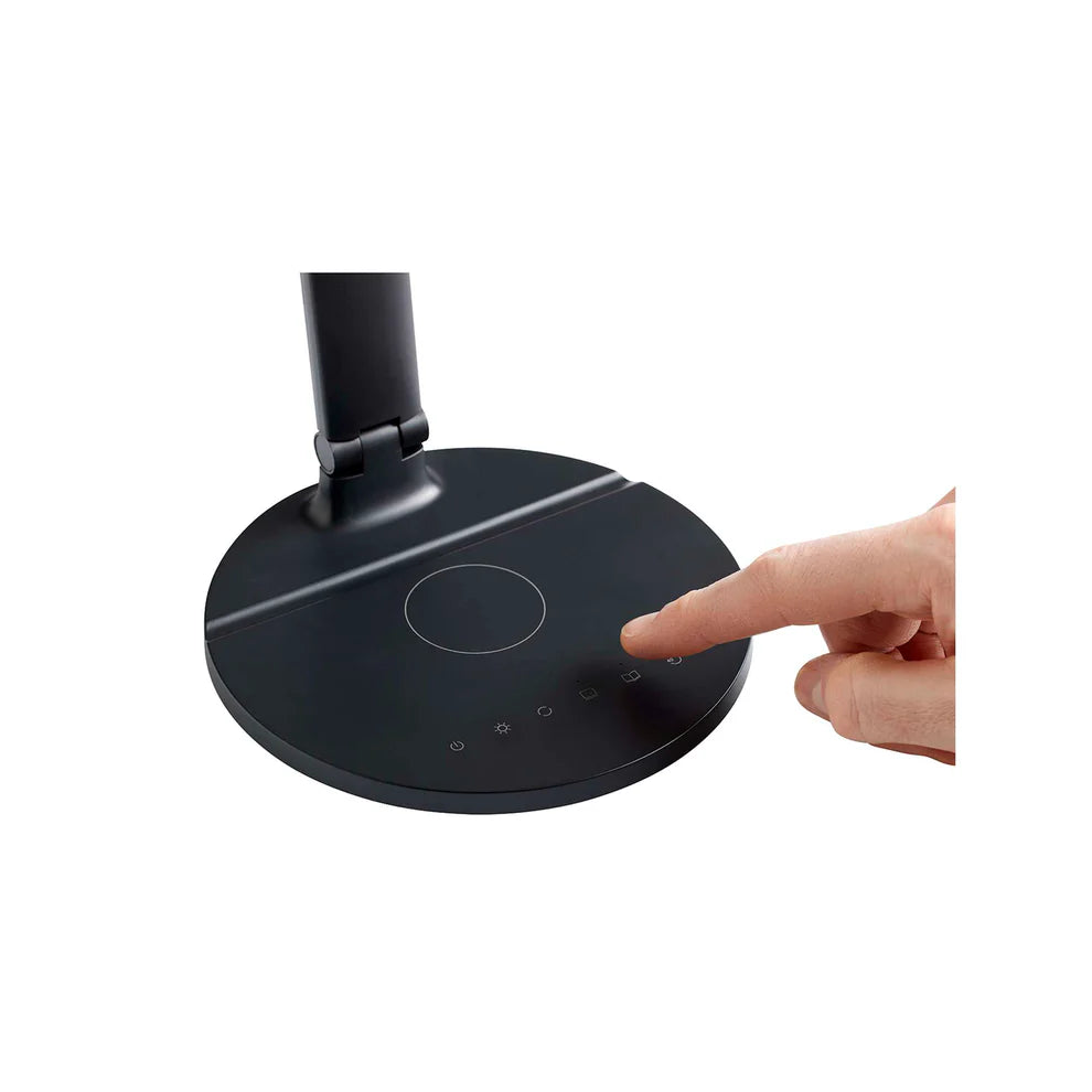 Zoomet ind på foden fra Opus LED Bordlampe i Sort