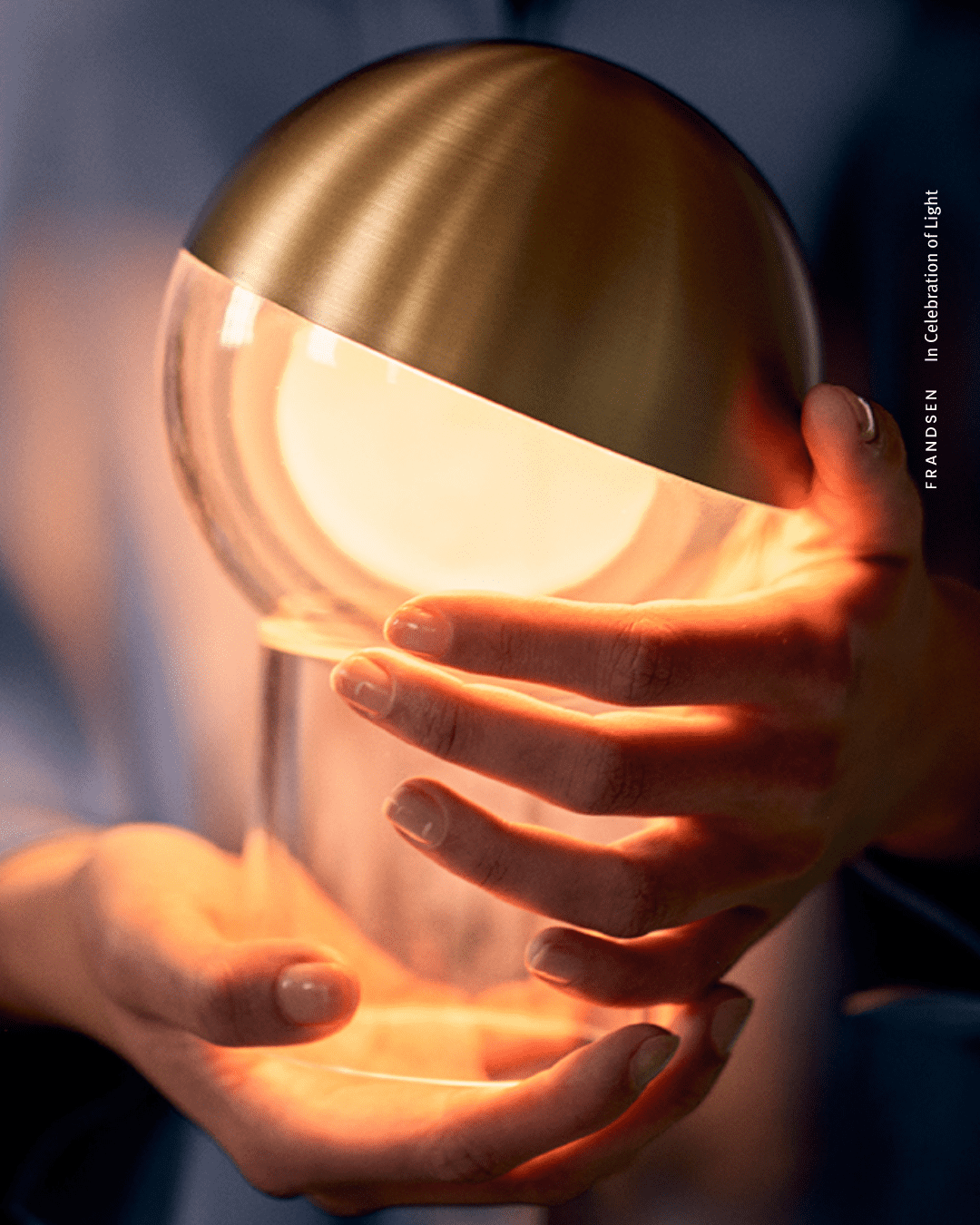 Pila Portable Table Lamp Solid Brass