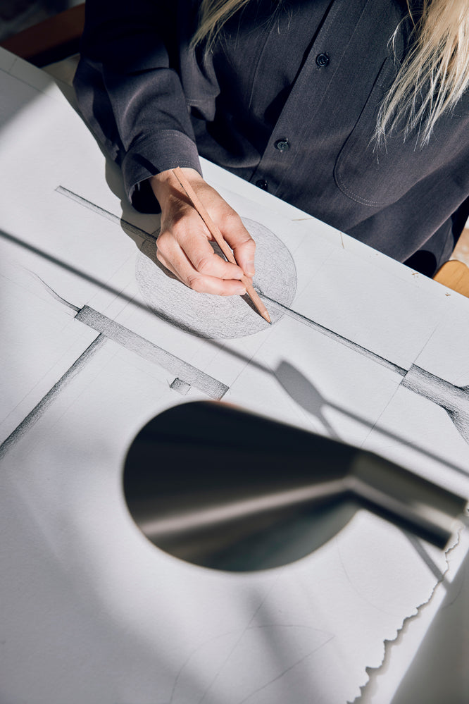 MS022 Sort Bordlampe