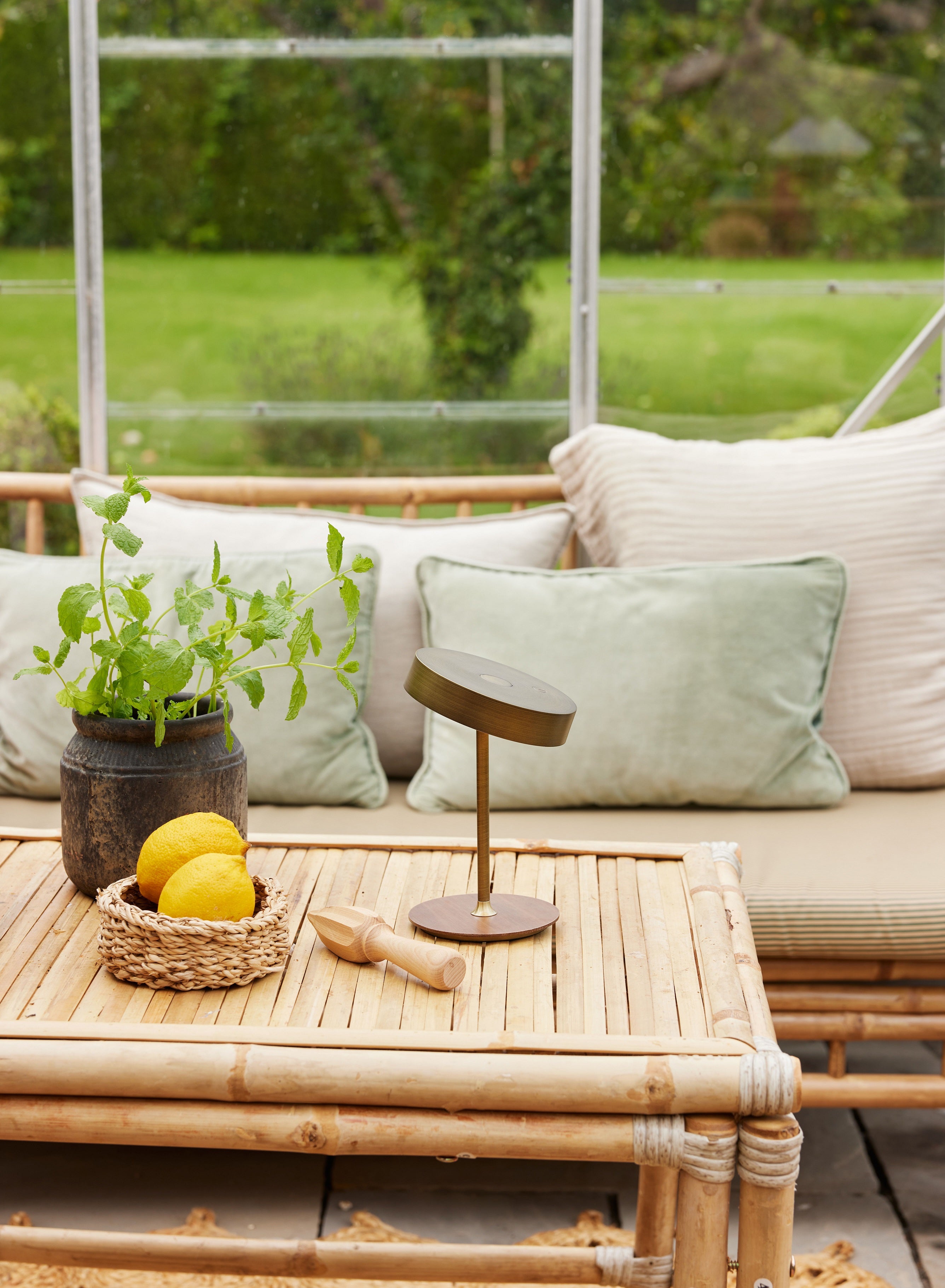 On The Move LED-bordlampe Ø13 Antique Brass