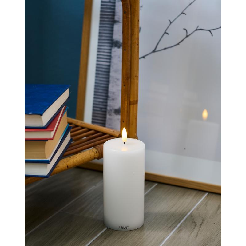 Sille Exclusive Ø7,5 x H15cm, Hvid - Indendørs Lys - Sirius Home
