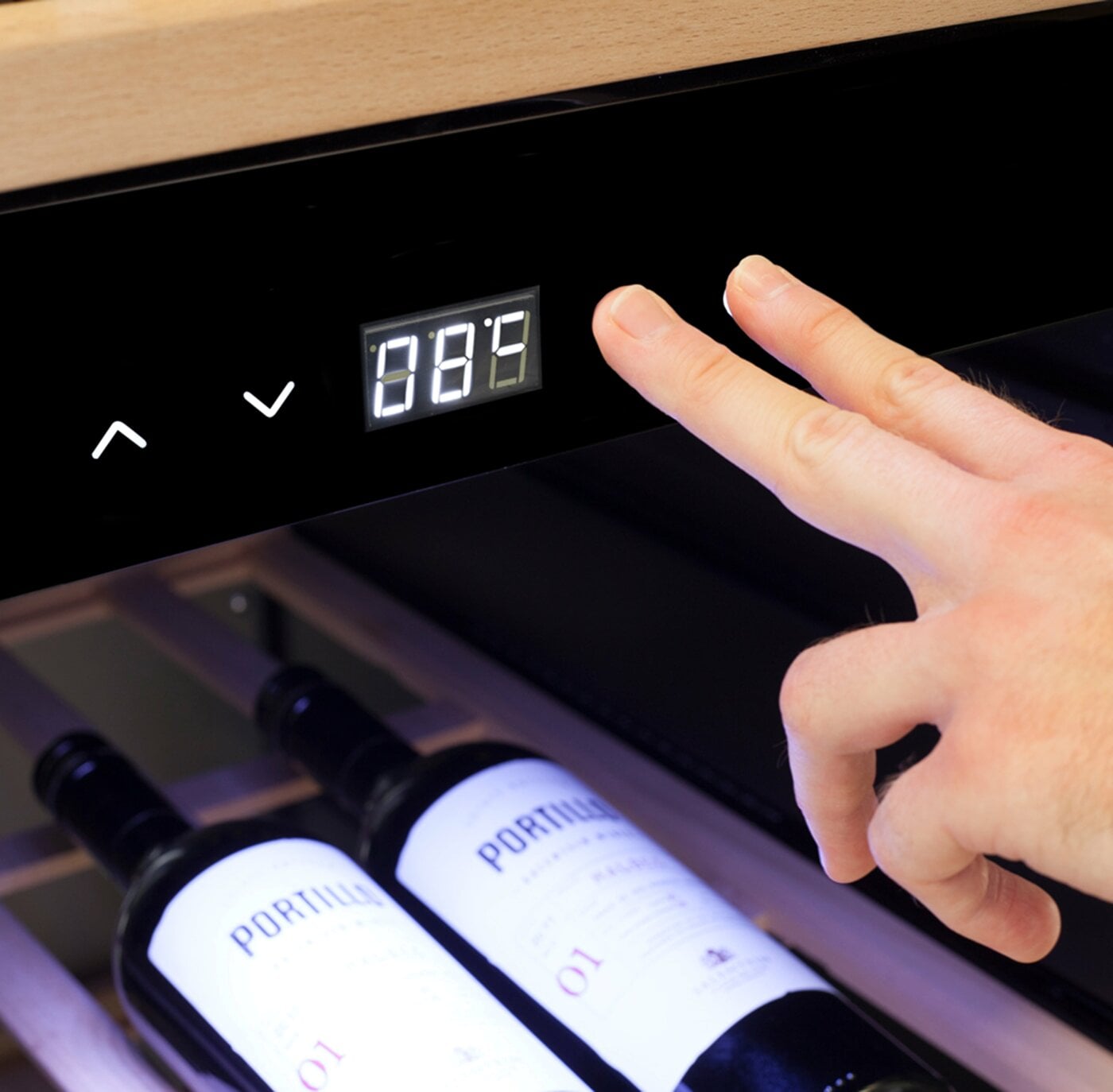Betjen dit WineExclusive med sensor touch display