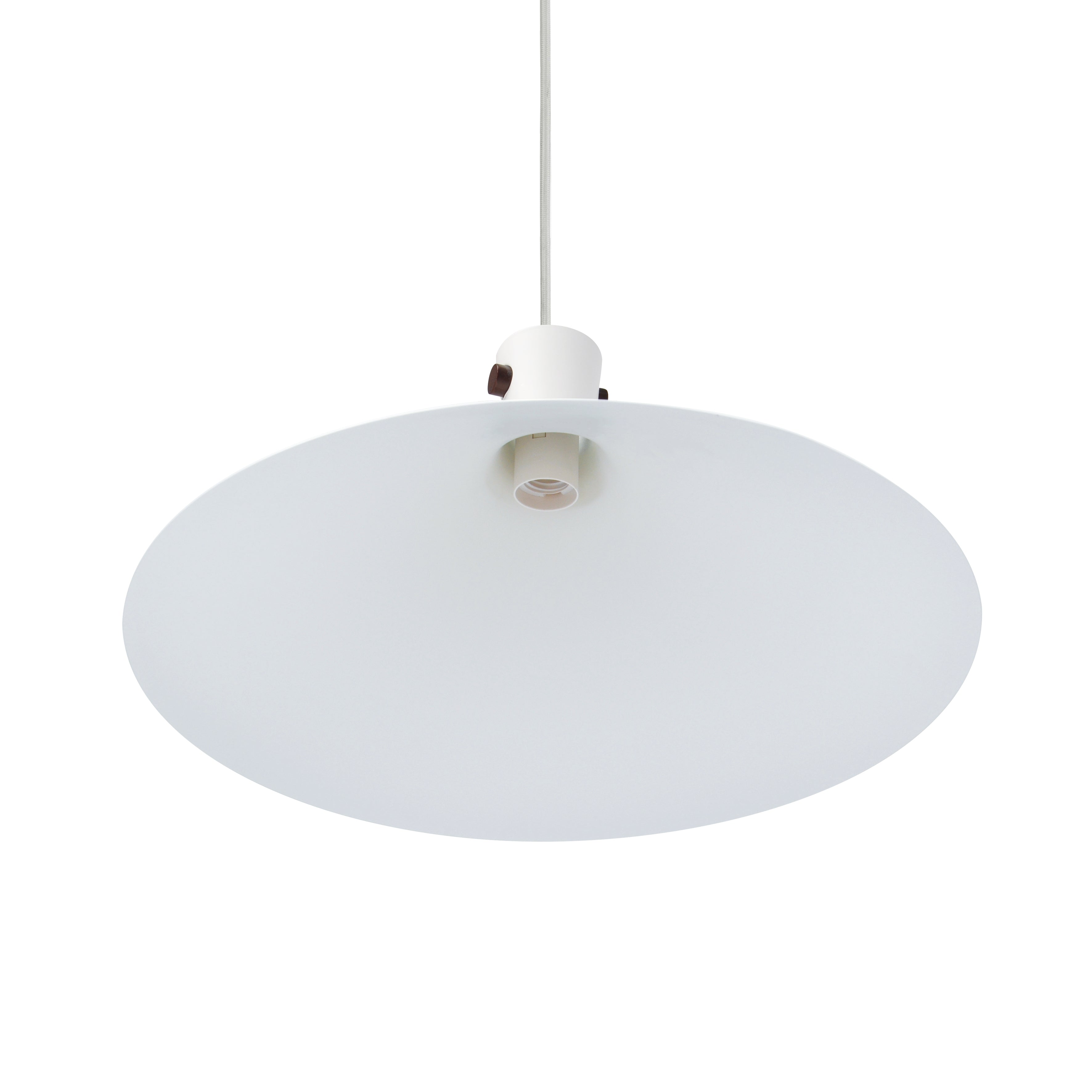 Helt tæt på og under Nordlux Dorina Pendant Lamp i White