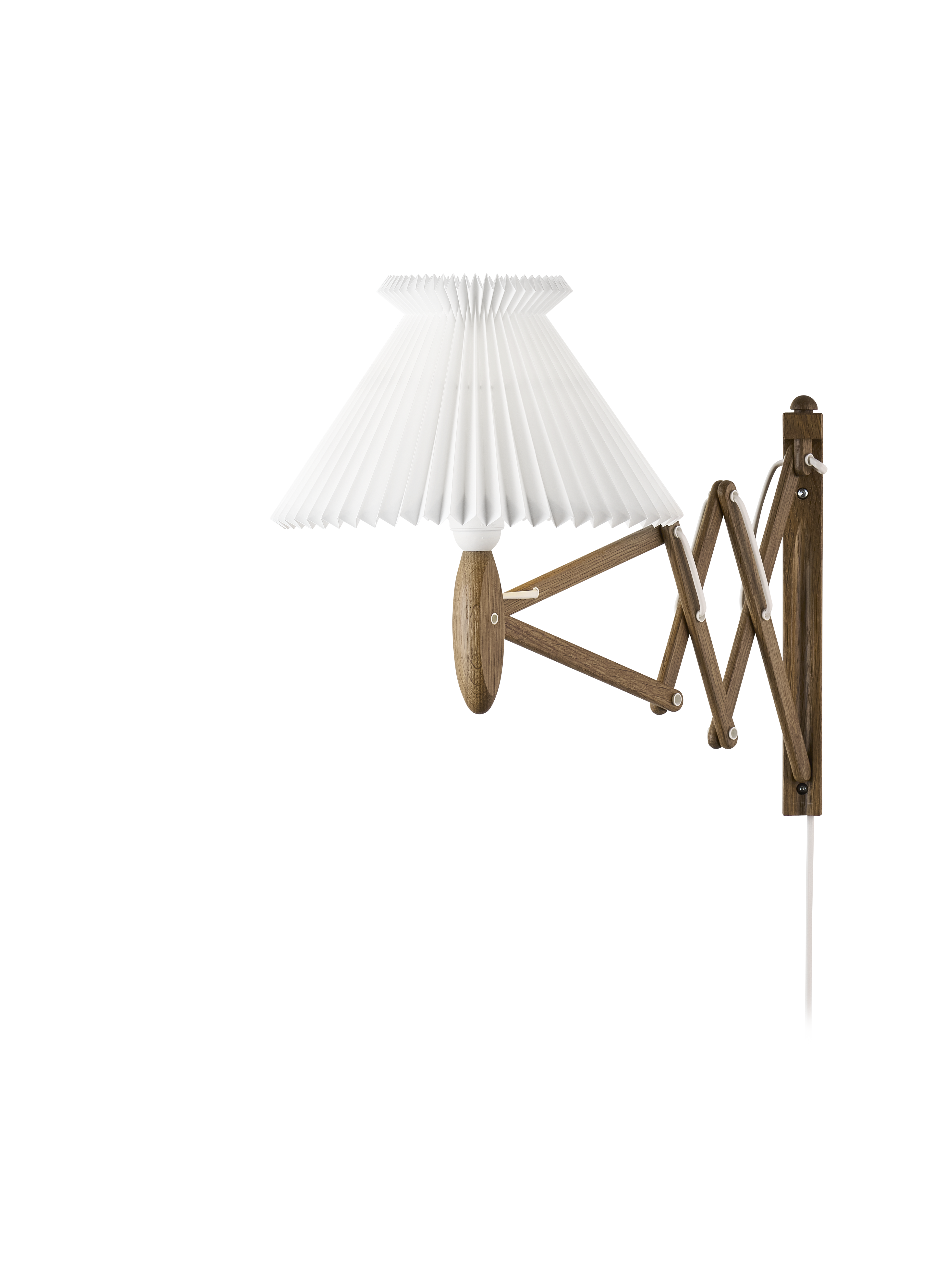 LE KLINT 224-6 Sax Væglampe i Røget Eg m. Plastskærm