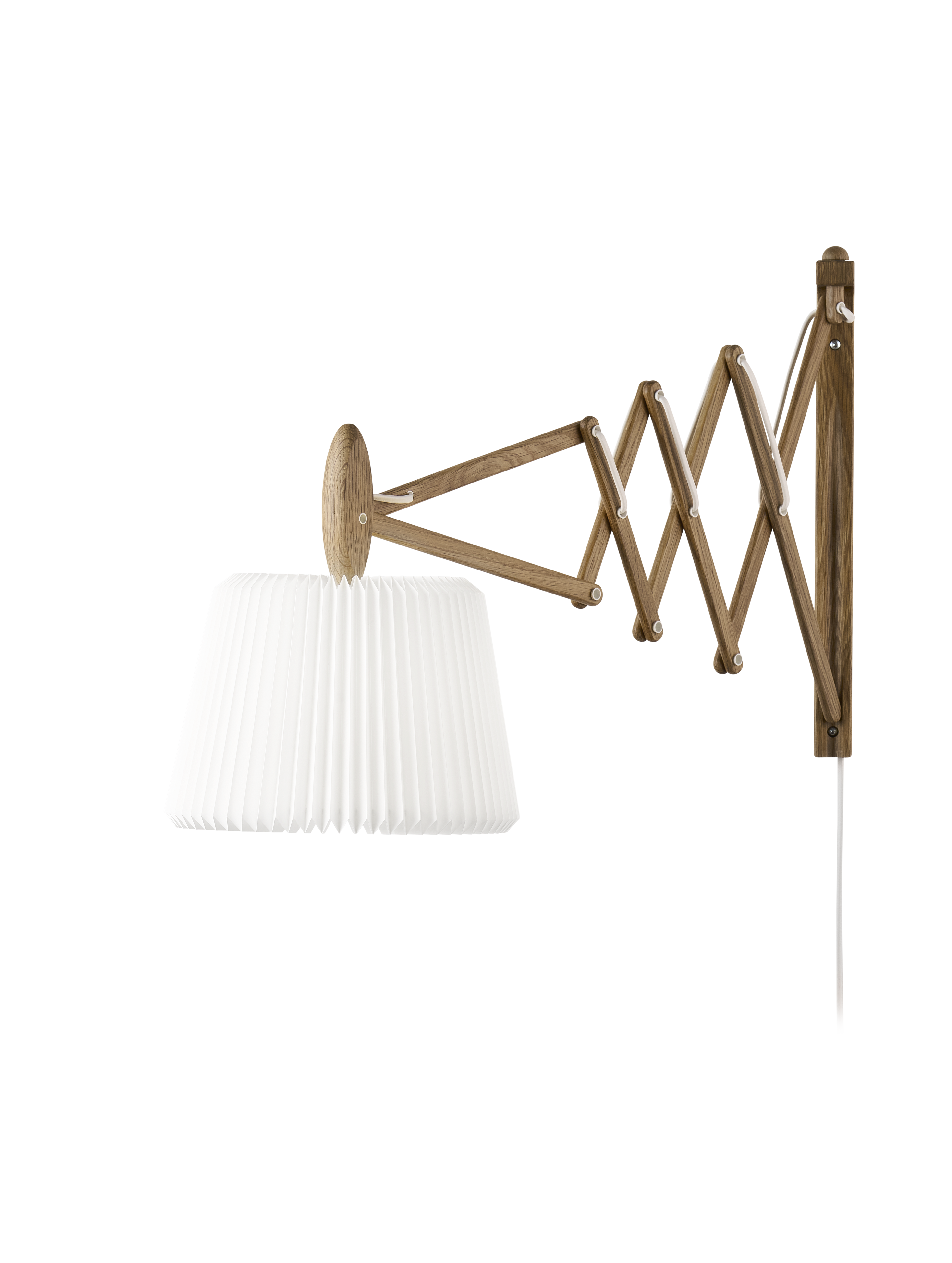 LE KLINT 233-120 Sax Væglampe i Røget Eg m. Plastskærm