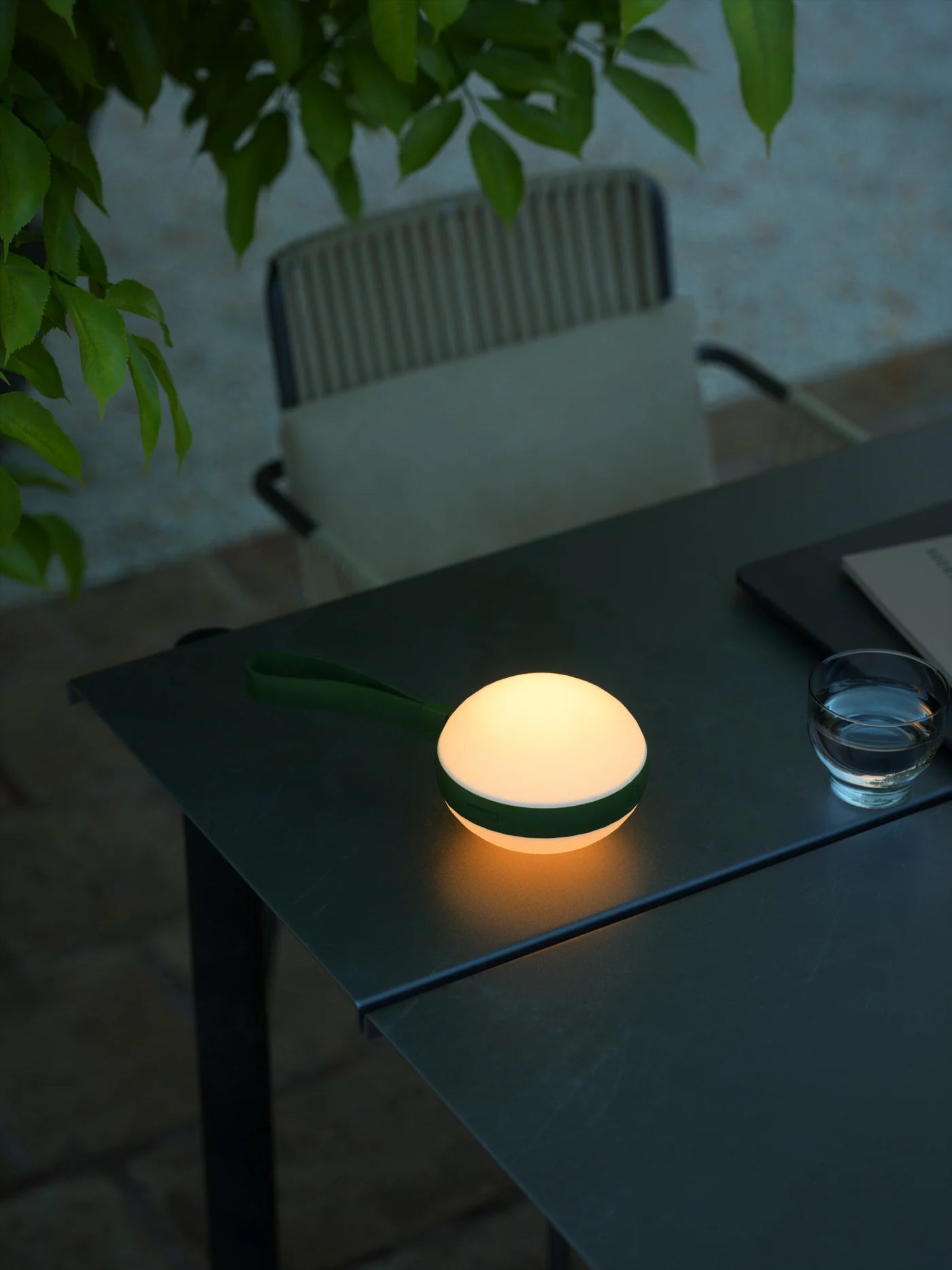 Bring To-Go 12 Batterilampe LED IP54, Hvid/grøn - Nordlux