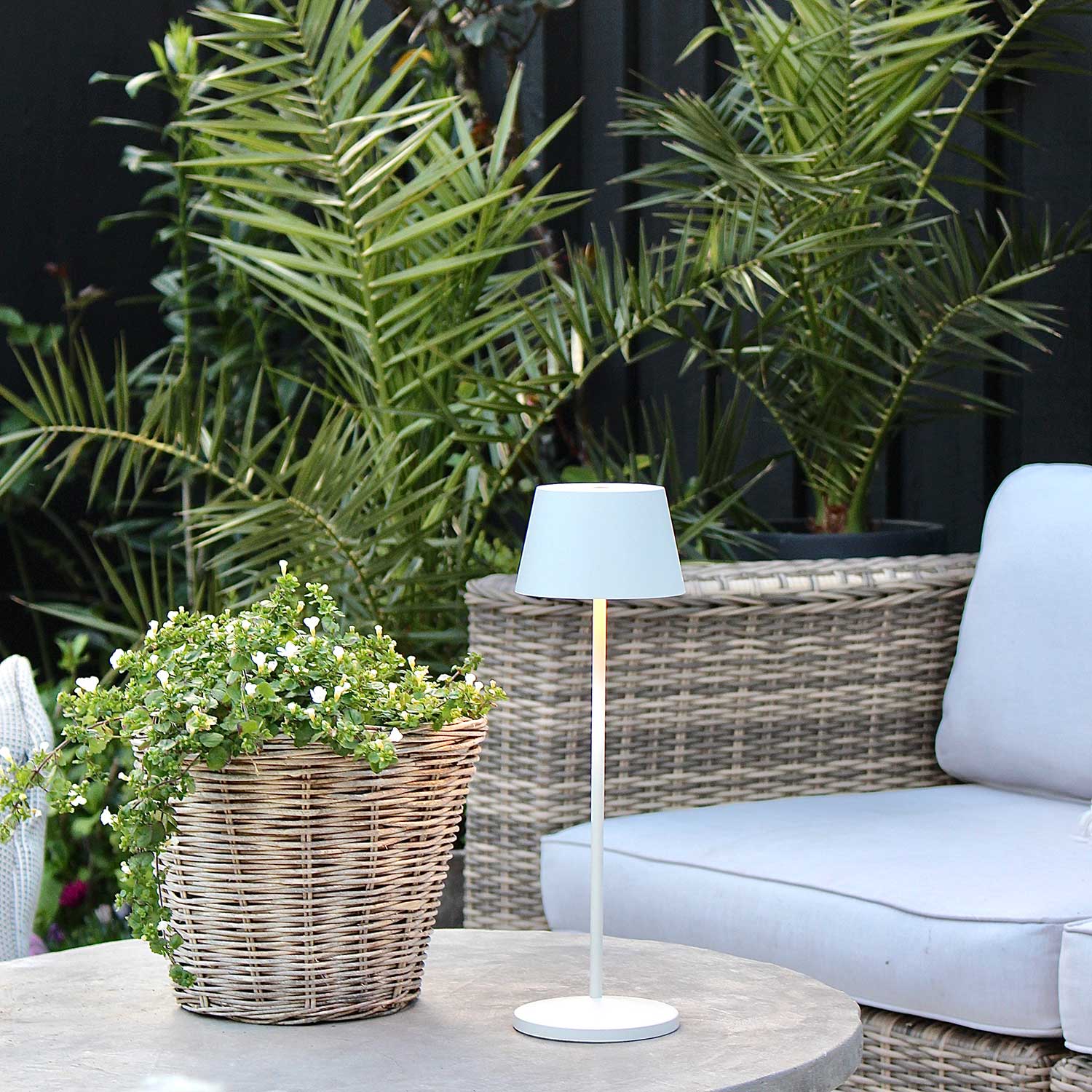 LOOM Design Modi White  - Bordlampe