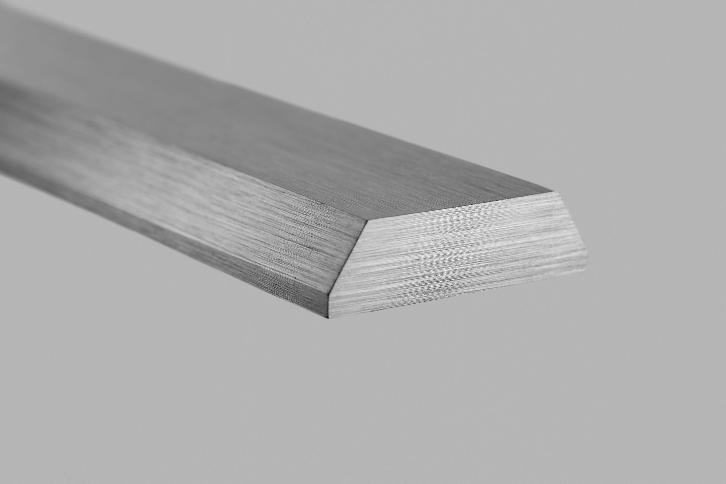 Slim S1500 2700K/3000K Titanium