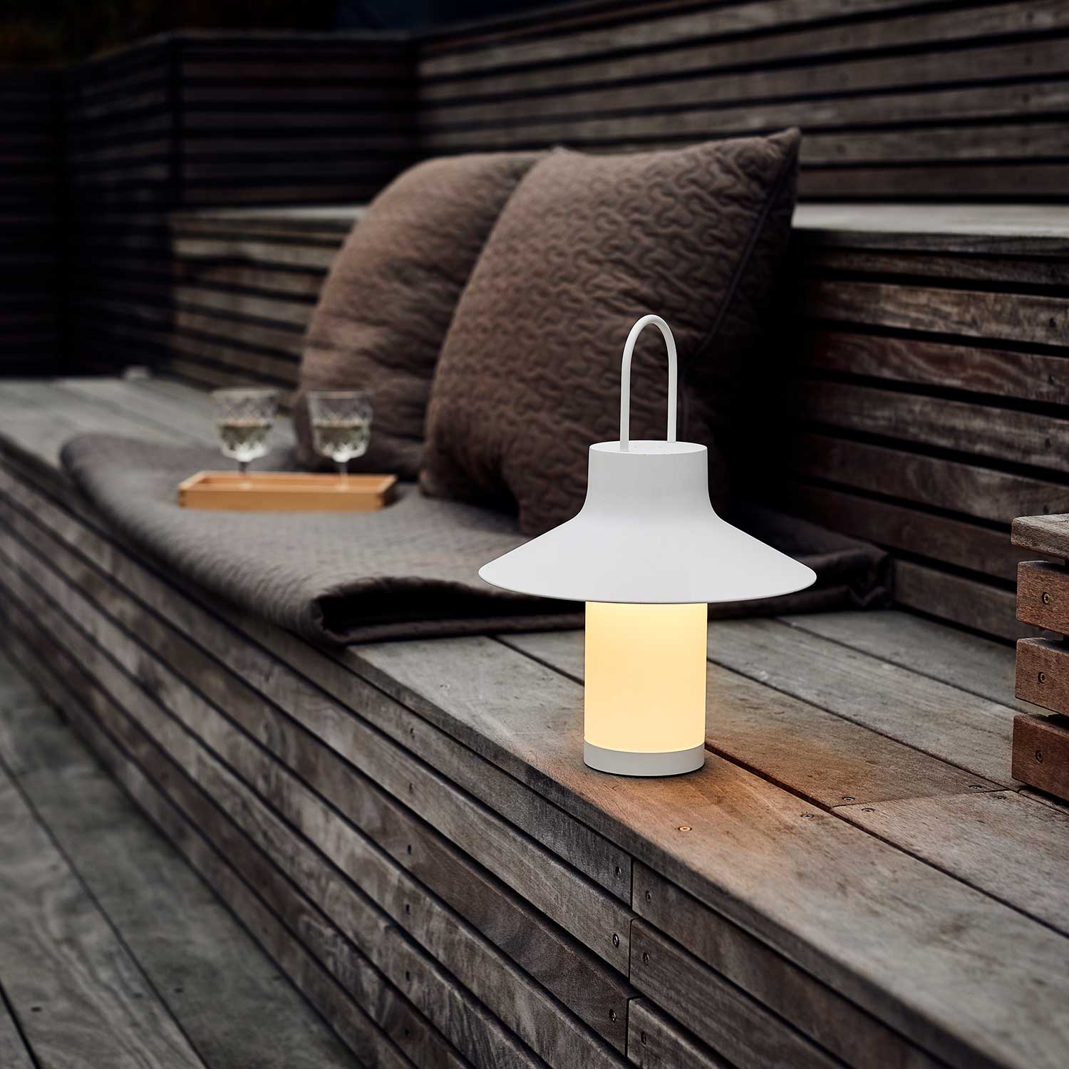 LOOM Design Shadow Large White  - Bordlampe