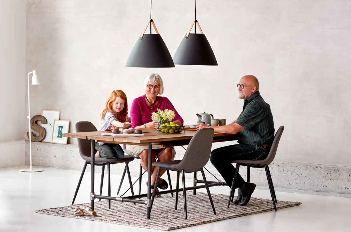 Strap 48 Pendel Sort