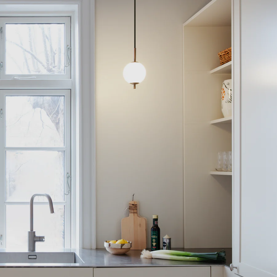 Umage Audrey Pendellampe størrelse 1 i køkkenet