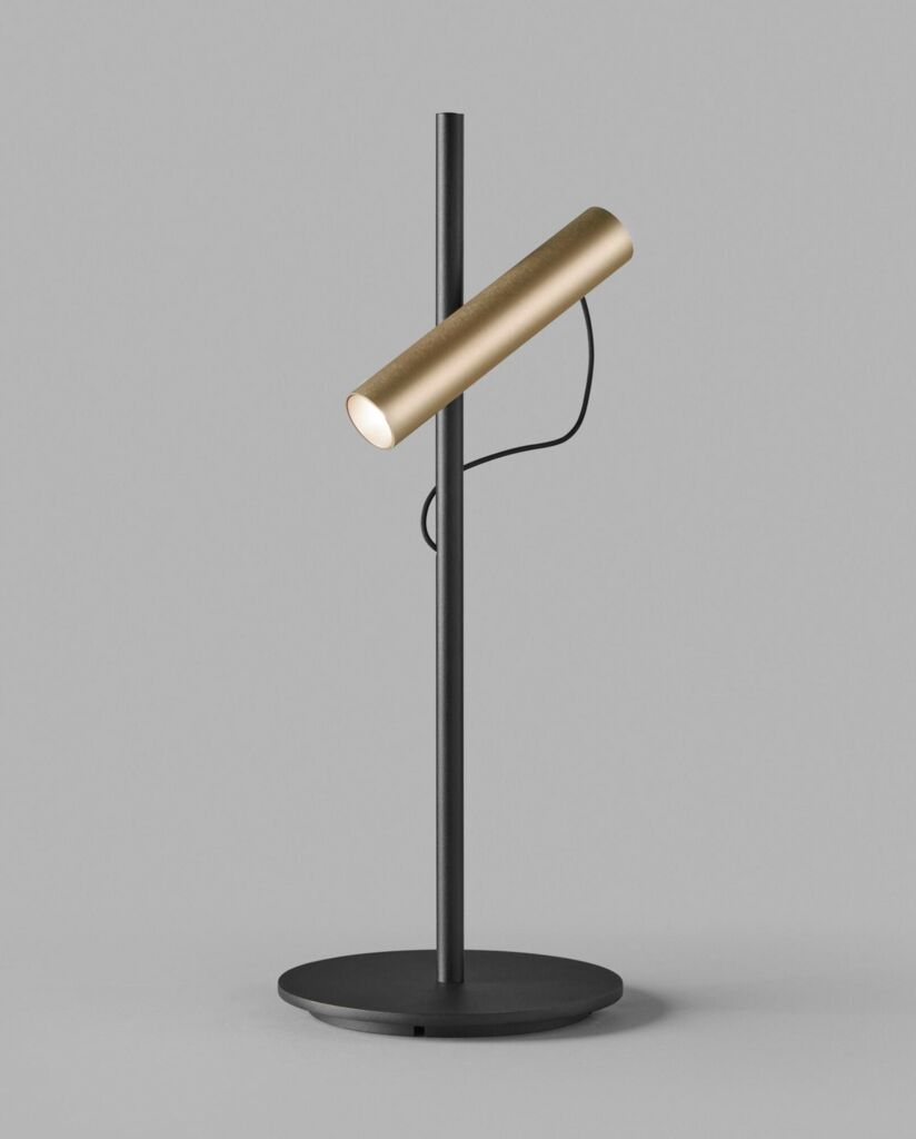 Spirit T1 messing/sort LED bordlampe