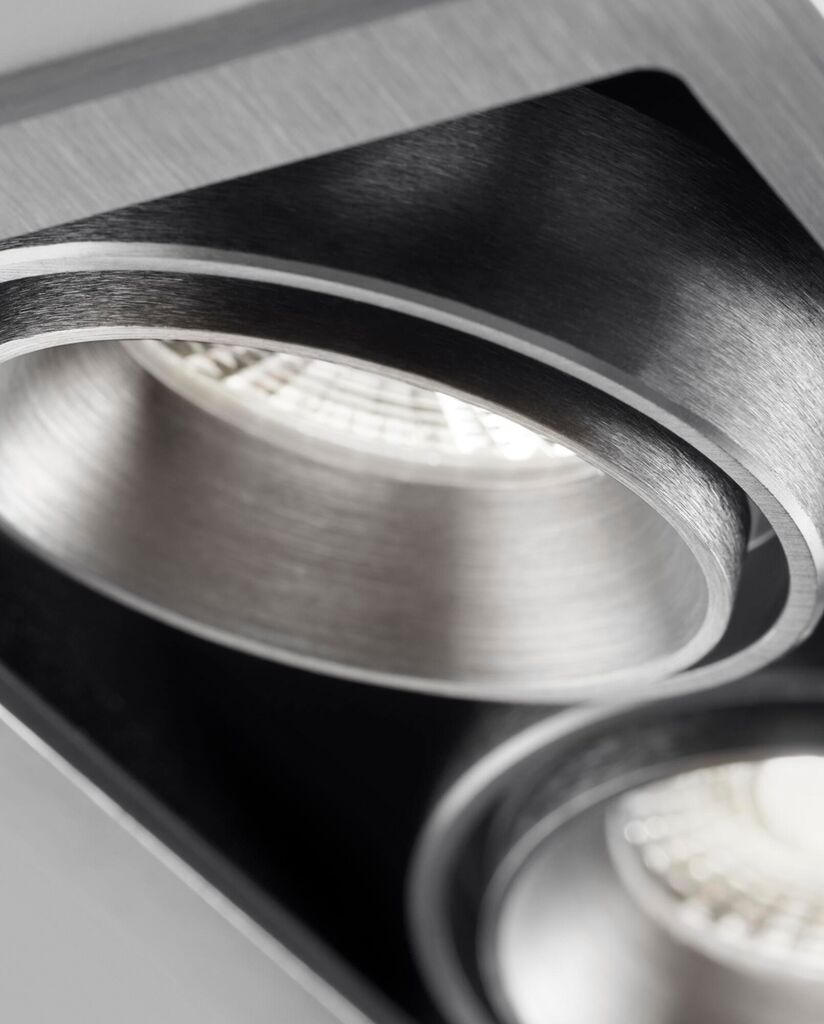 Light-Points Ghost 2 close-up i titanium