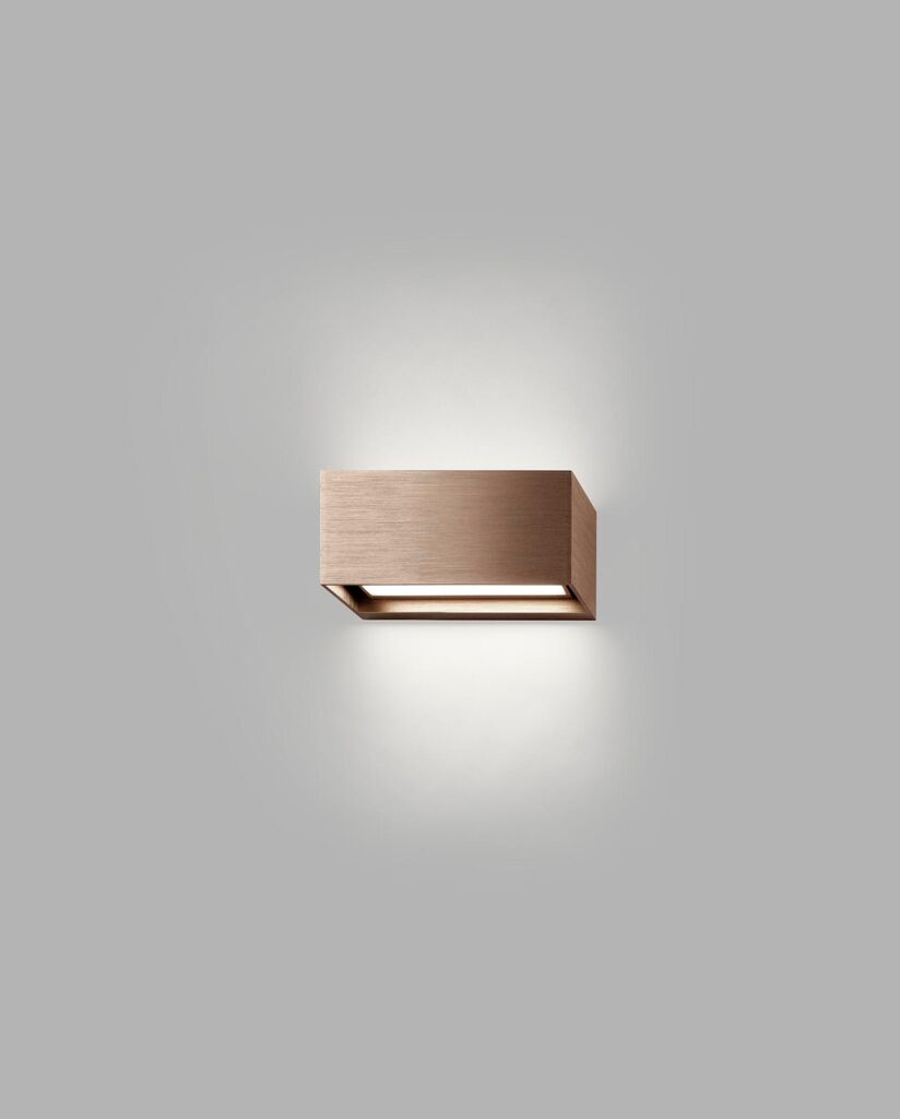 Light-Point Linea W1 Switch Tune 2700/3000K rose gold væglampe på væggen