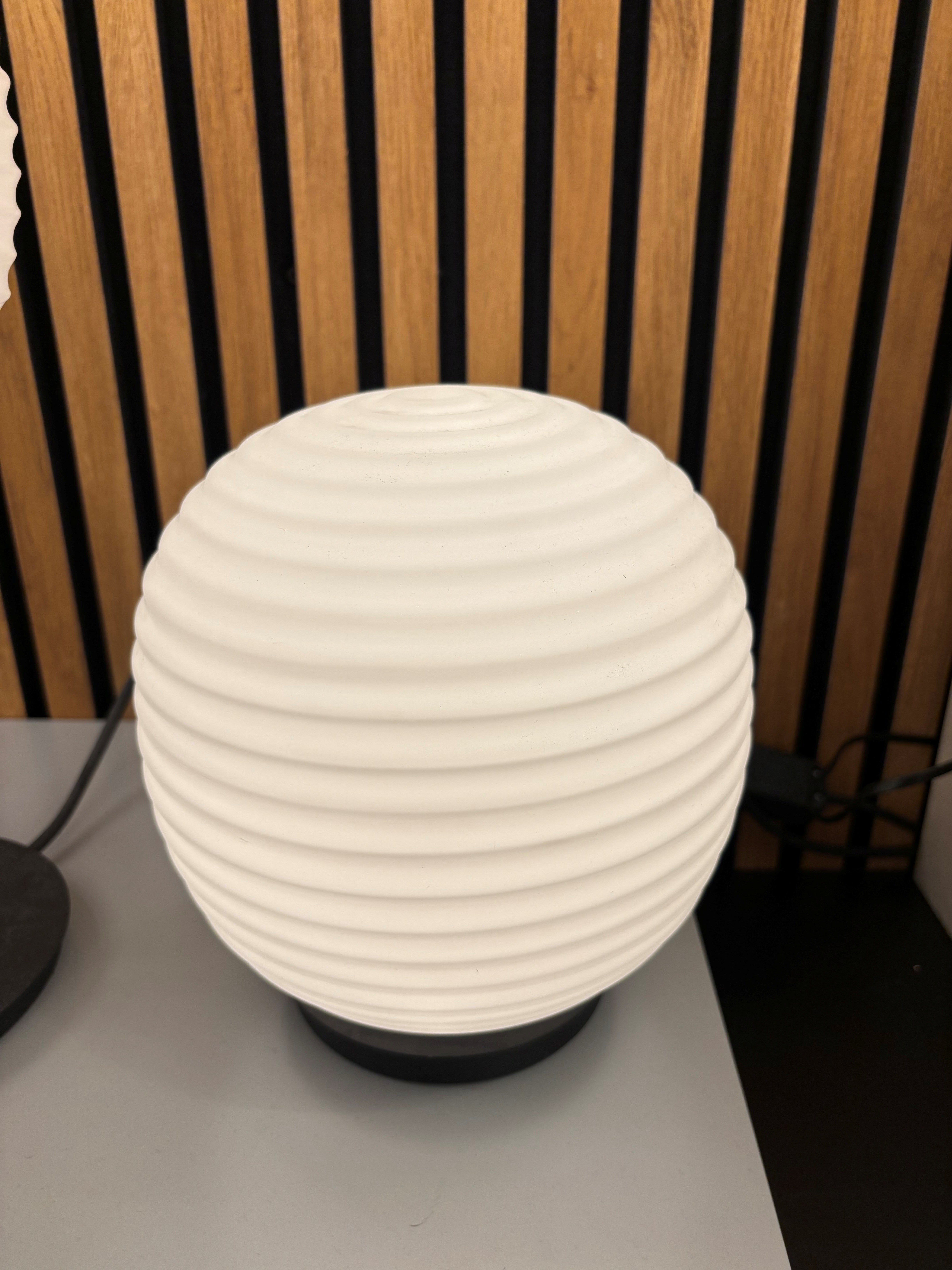 Lantern Globe Bordlampe Small - DEMO
