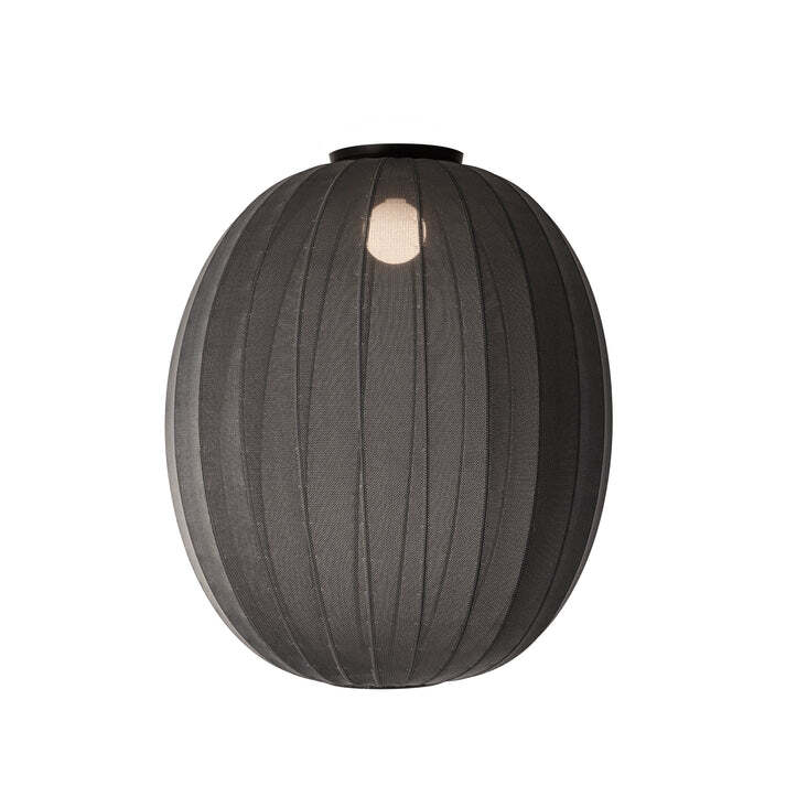 Zoomet ind på lampeskærmen fra Knit-Wit Ø65 High Oval Loftslampe i Black