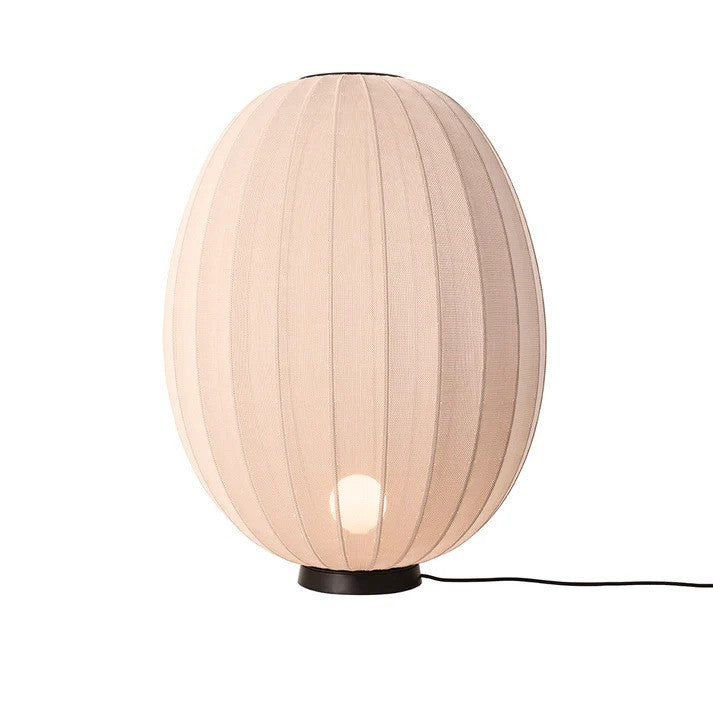 Zoomet ind på den håndstrikket polyester lampeskærm fra Knit-Wit Ø65 High Oval Floor Level i Sand Stone