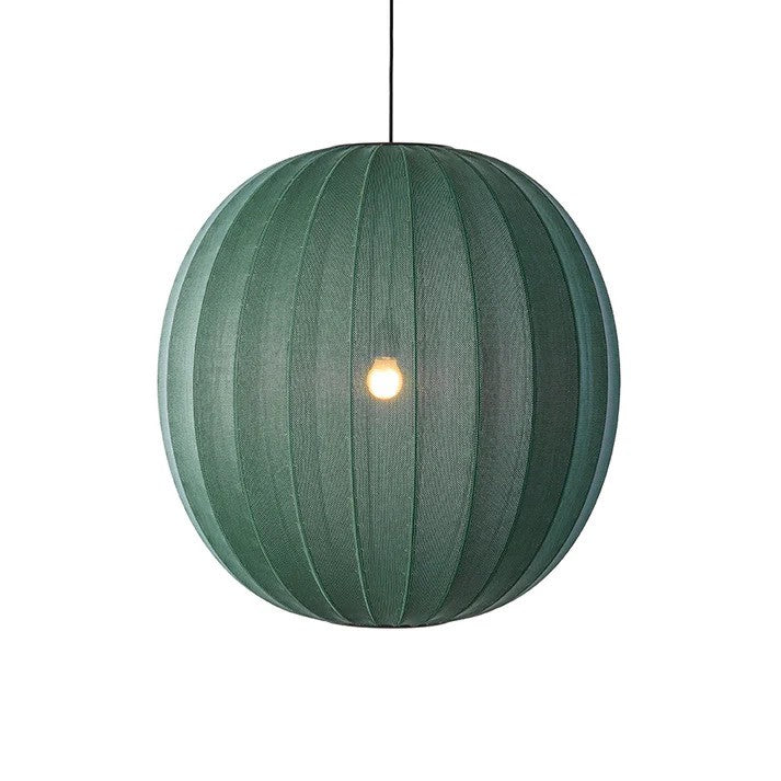 Zoomet helt ind på den håndstrikket lampeskærm fra Knit-Wit Ø75 Round Pendel i Tweed Green
