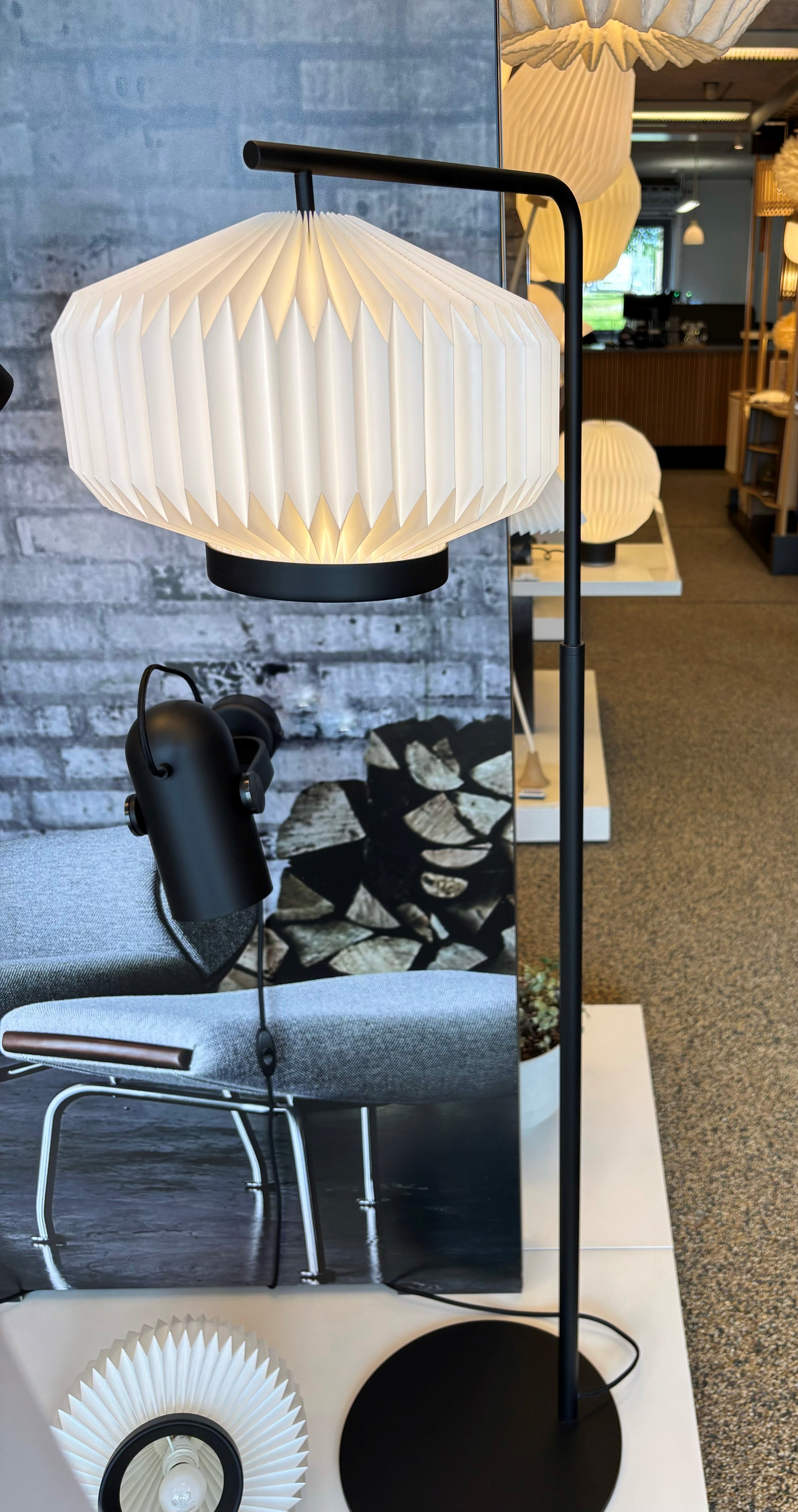 Shibui Gulvlampe - UDSTILLING