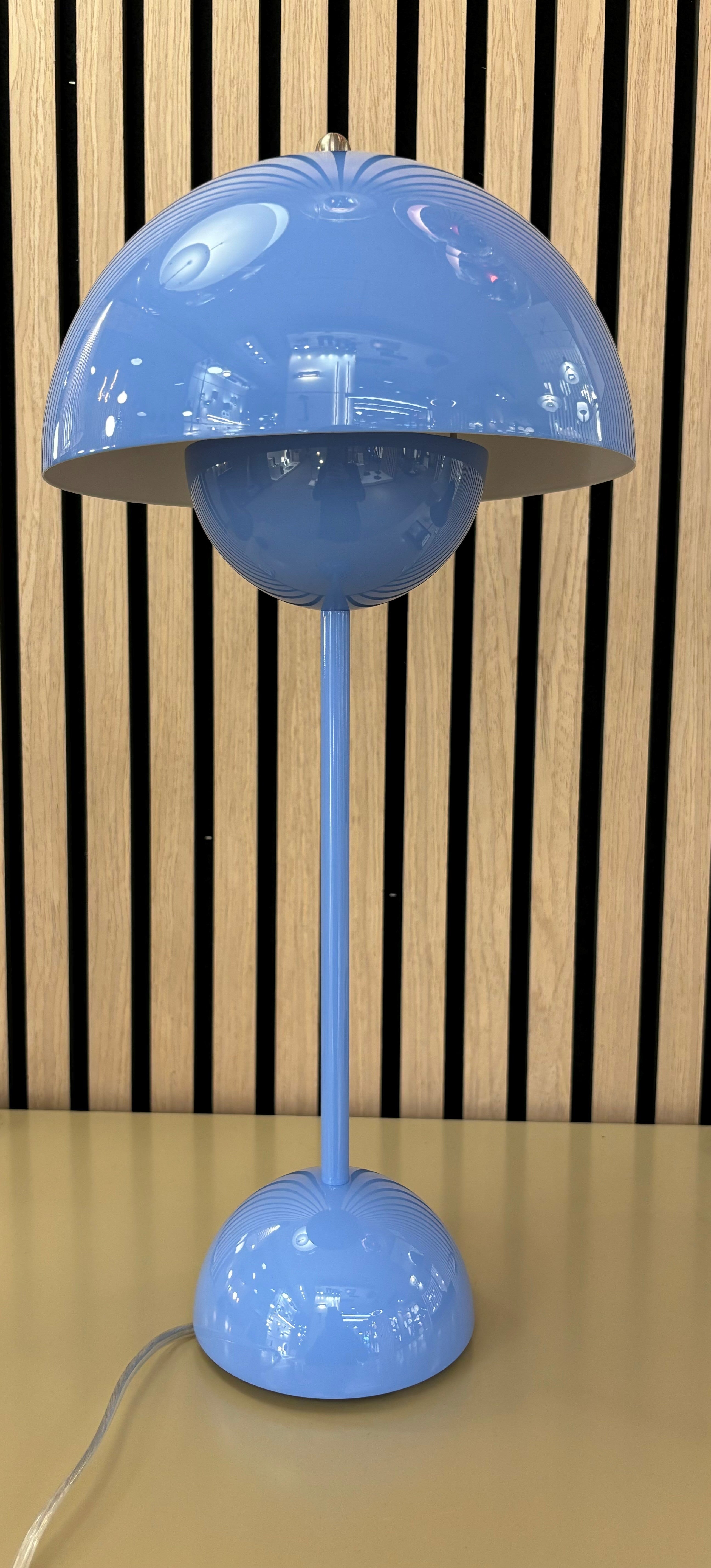 Flowerpot Bordlampe VP3 Swim Blue