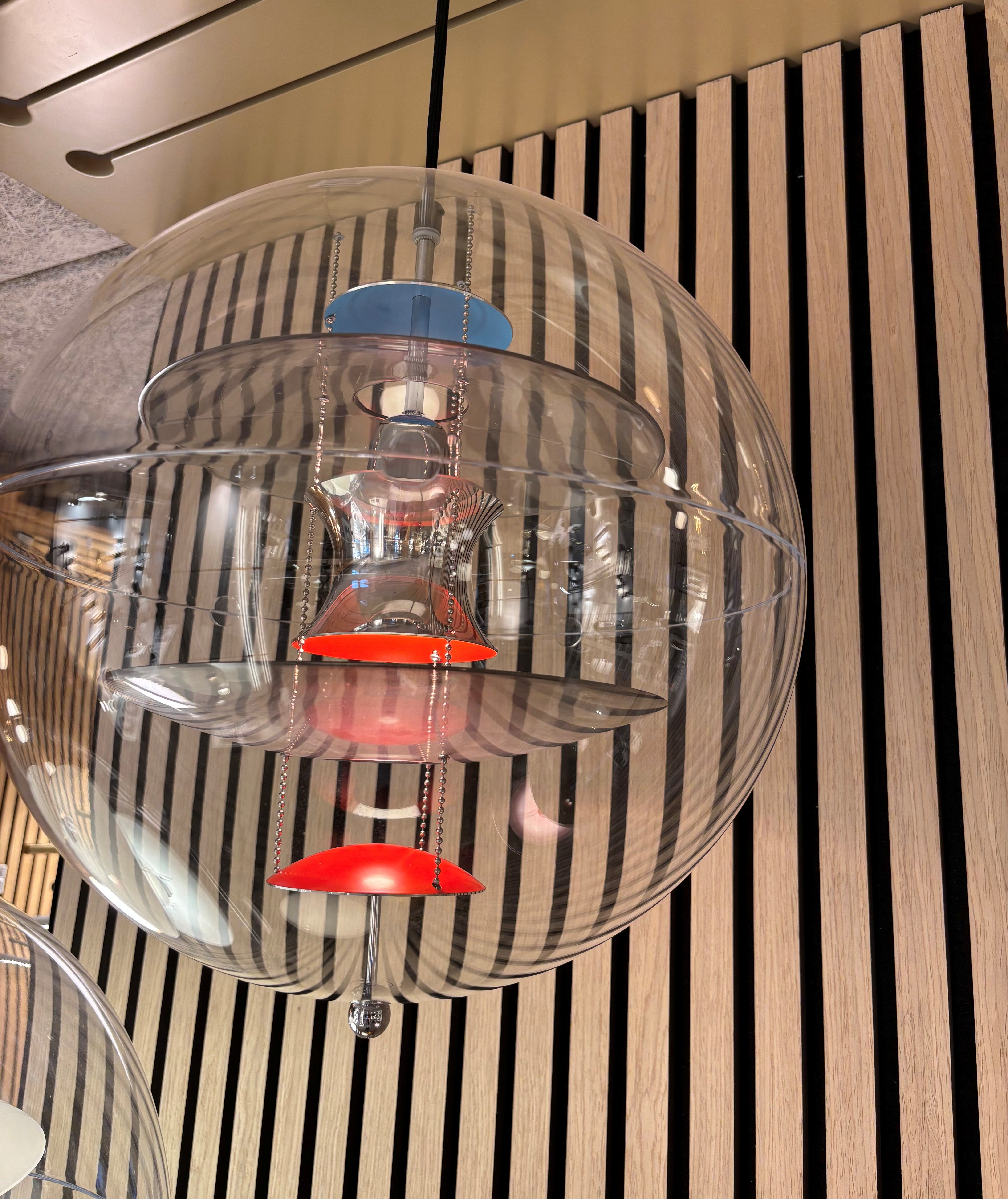 VP Globe Glas pendel Ø40 farvet glas - UDSTILLING