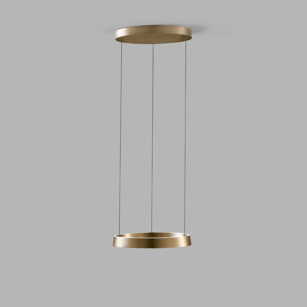 EDGE Ø500 Pendel fra Light-Point i Messing