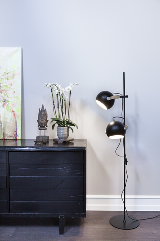 DC Gulvlampe Sort Ø18 2 arme - Halo Design