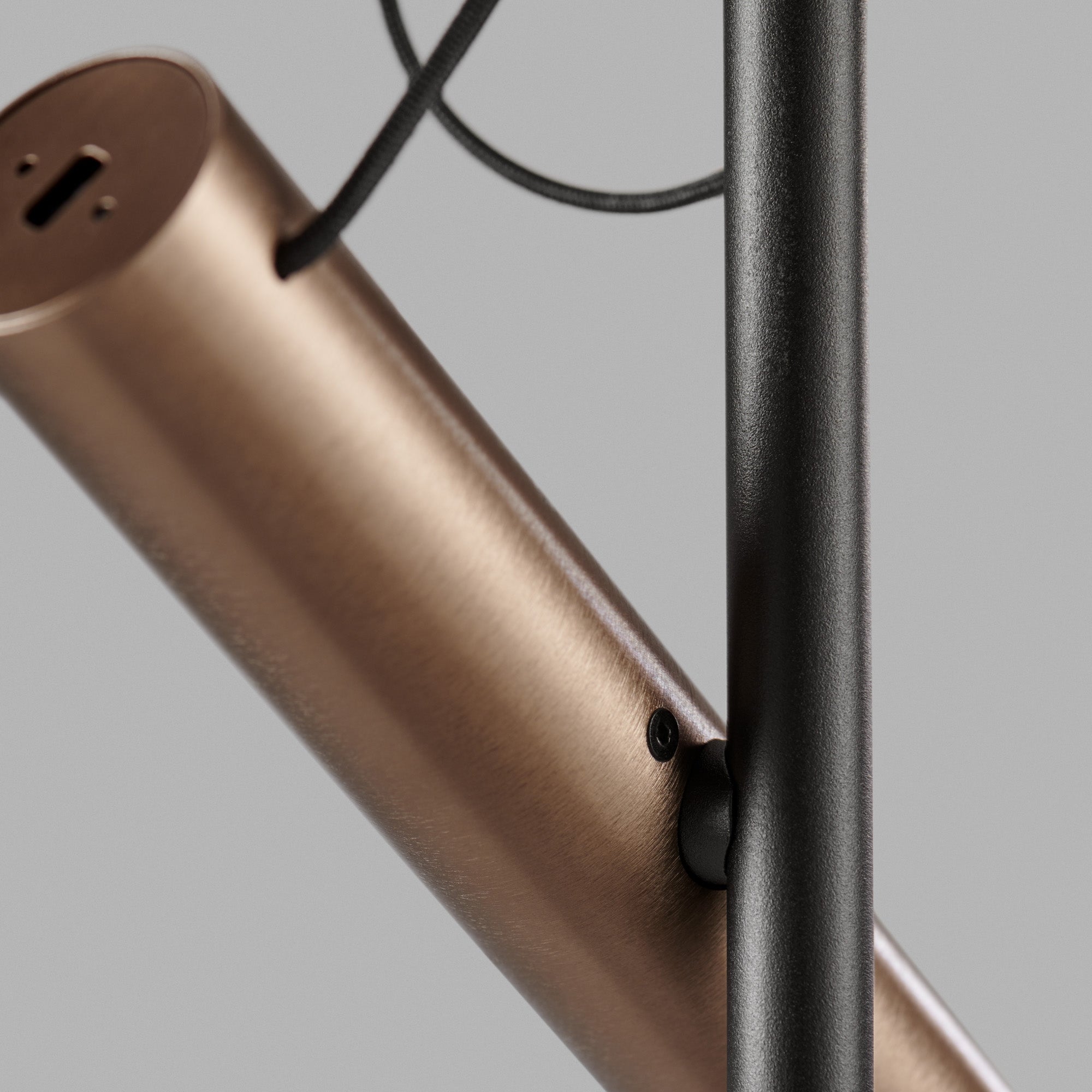 Spirit F1 2700K Black/Rose Gold detaljer