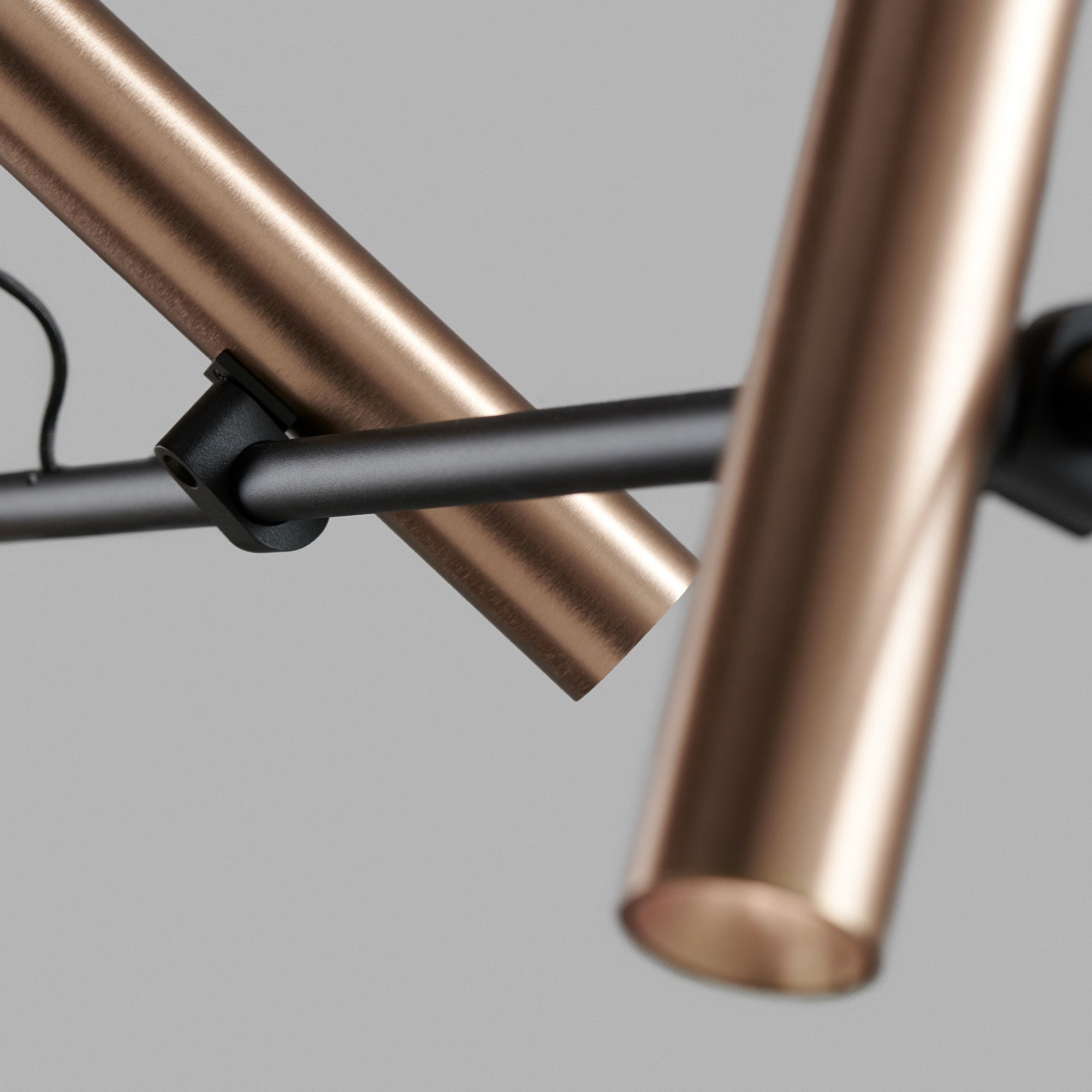 Spirit S1000 Sort/Rose Gold Pendel