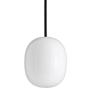Superæg 150 Pendel opal glas - Sort Ledning