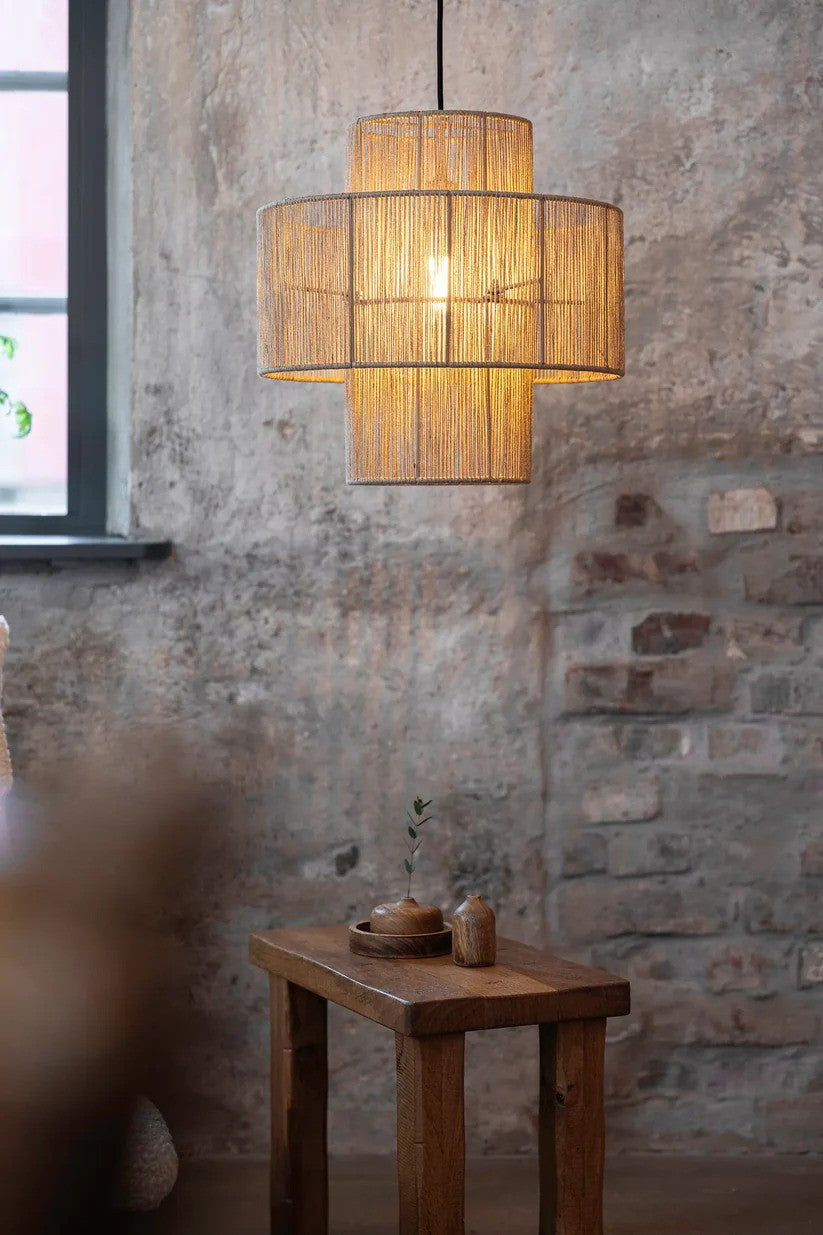 Den elegante og unikke designet lampe fra Markslöjd Soga Loftslampe Nature