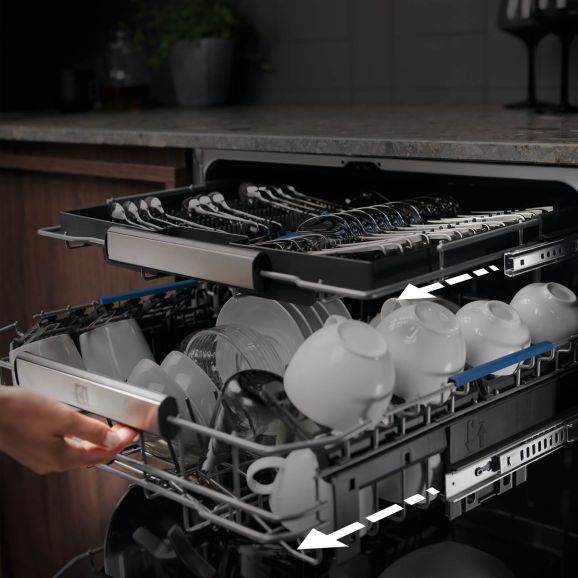De forskellige kurve til nem betjening i Electrolux Excellence XE75420BW