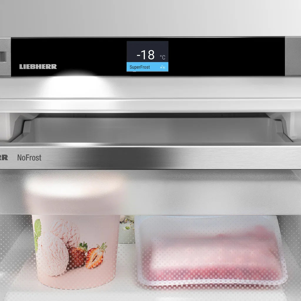 Zoomet ind på kontrolpanelet på Liebherr SFNstd 529i Peak NoFrost fritstående fryseskab