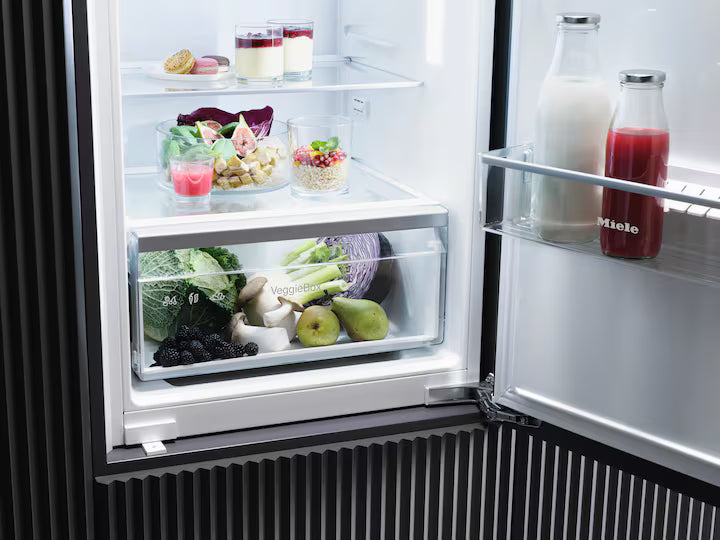 Miele K 7126 E integreret køle-fryseskab hylder og skuffe
