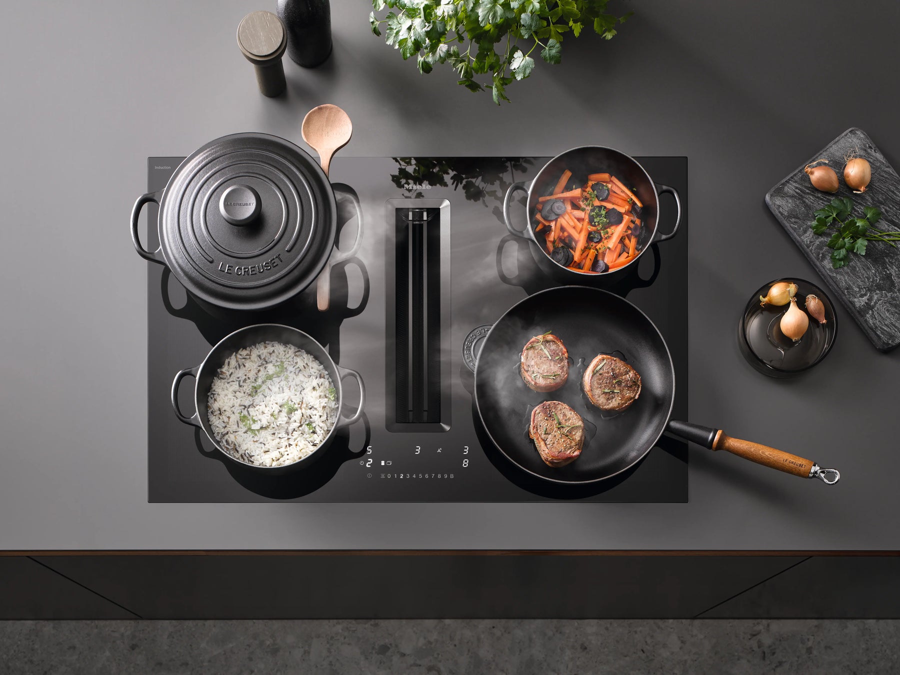 Miele 7676 FL-A BlackPerfection Induktionskogeplade med indbygget emhætte billede 8