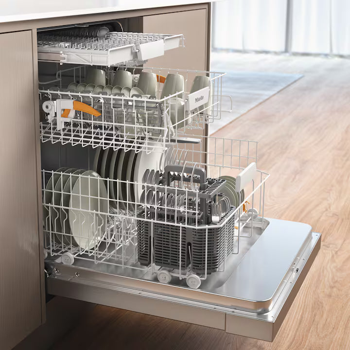 Zoomet ind på kurvene i Miele G 5632 SCU Active S CleanSteel