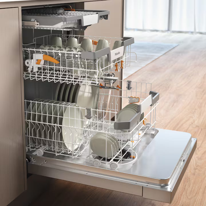 Kurvene skubbet ud fra Miele G 7605 SCU XXL CLST