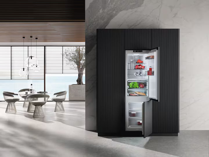 Miele KFN 7744 C integreret køle-fryseskab i køkken