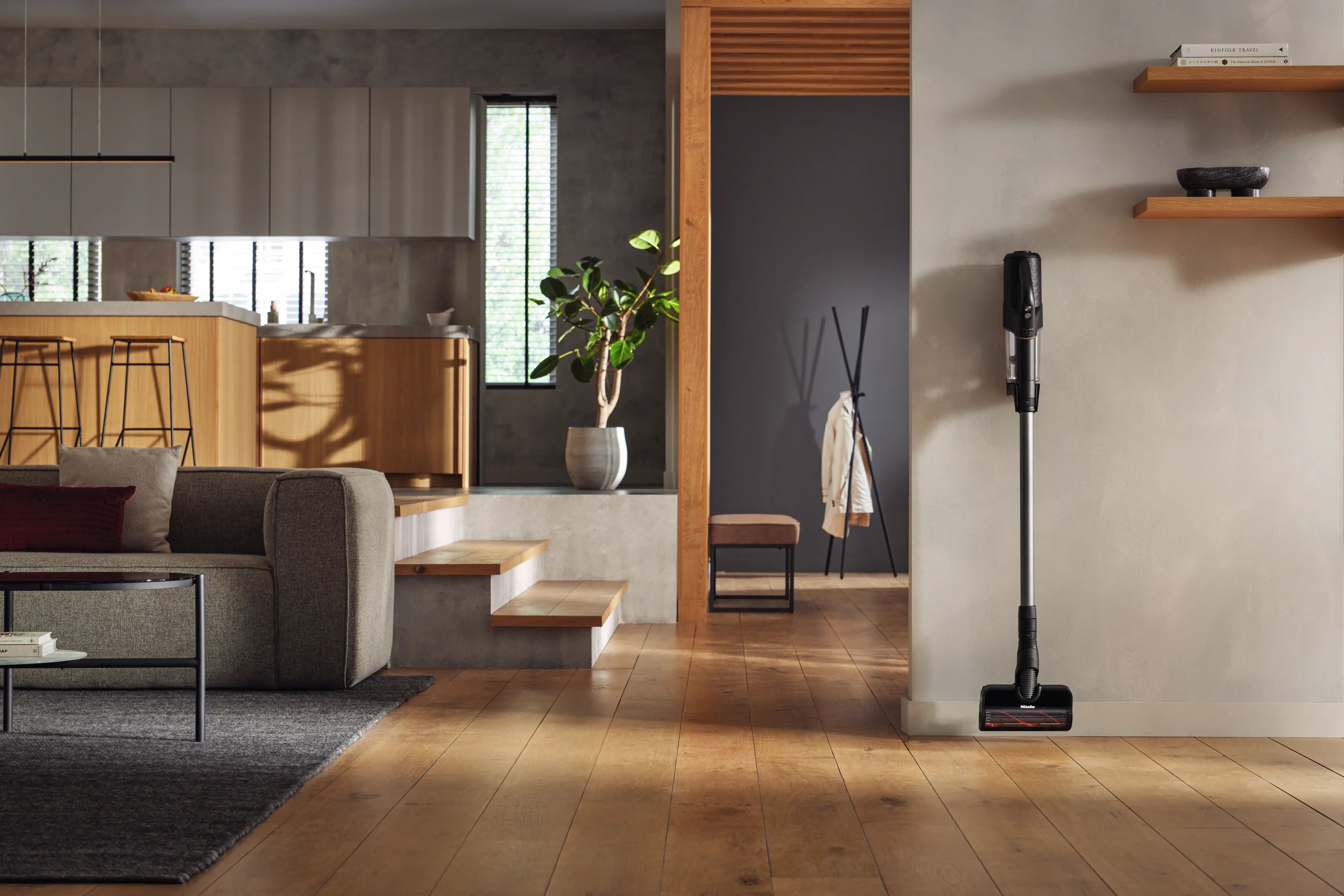 Miele Duoflex HX1 Cat & Dog kan med lethed pakkes væk på væggen