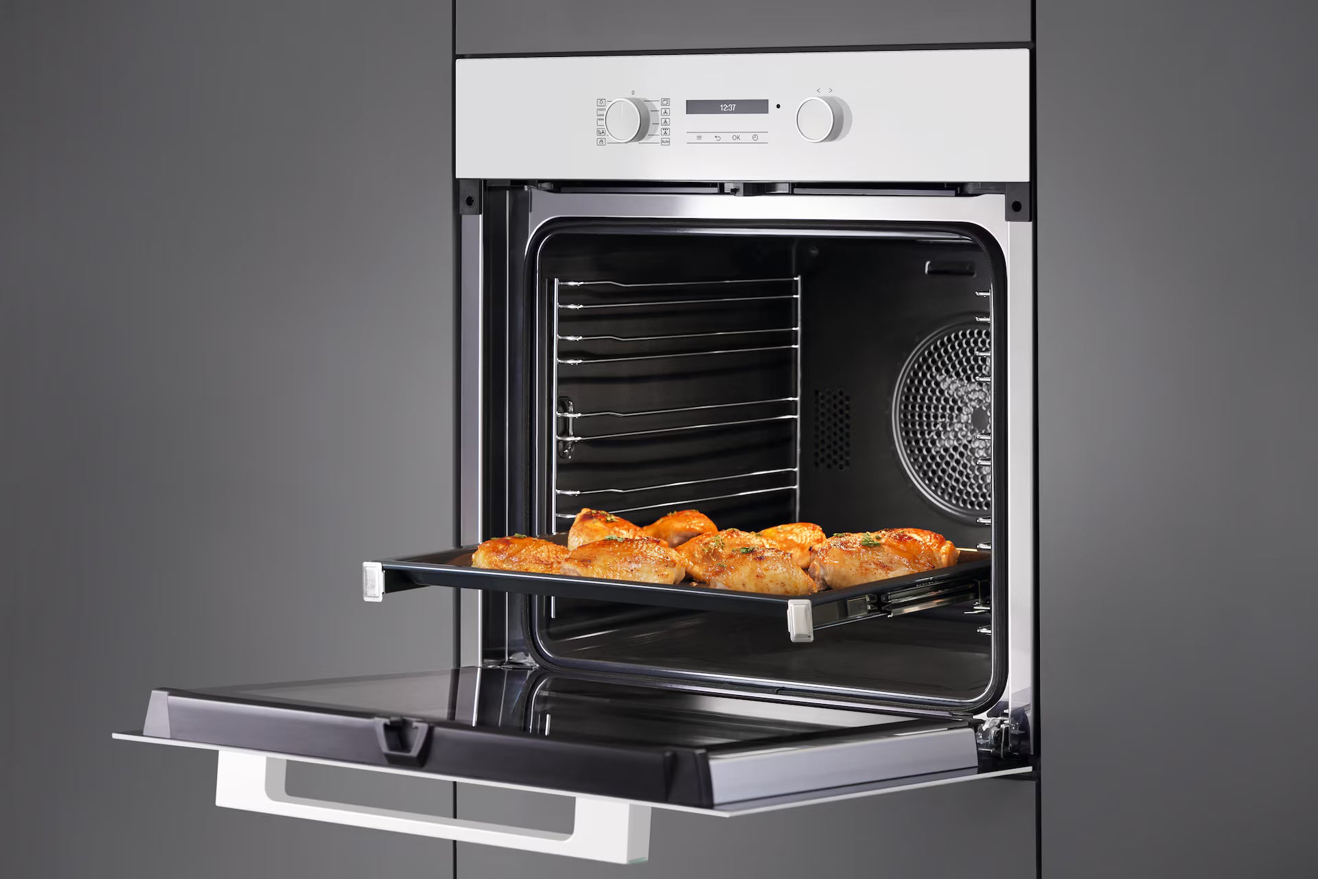 Miele H 2861 BP Brillanthvid indbygningsovn med åben låge