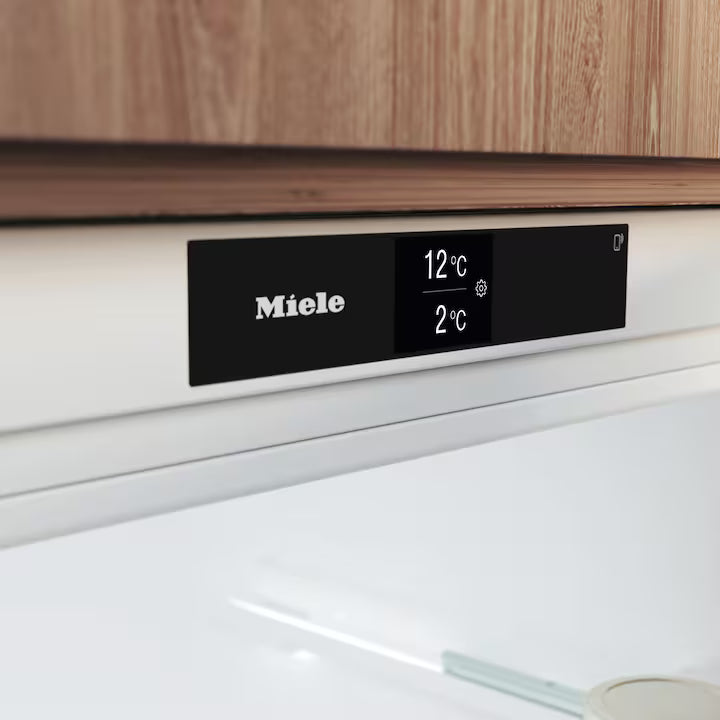 Miele KU 7175 D integreret køleskab skærm til temperaturen