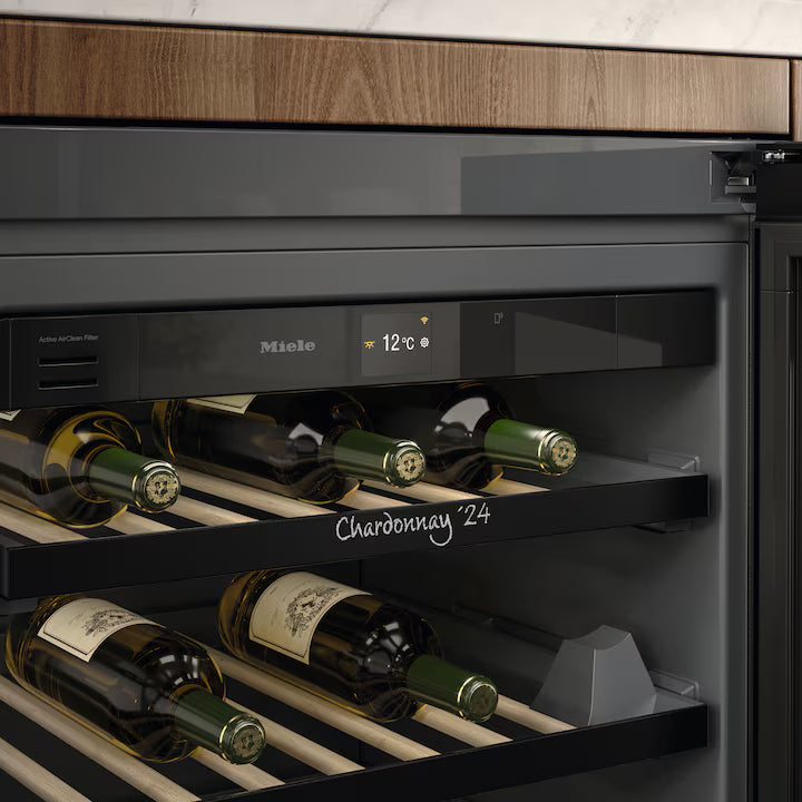 Miele KWTUS 7054 F Obsidiansort glas vinkøleskab til indbygning med Noteboard